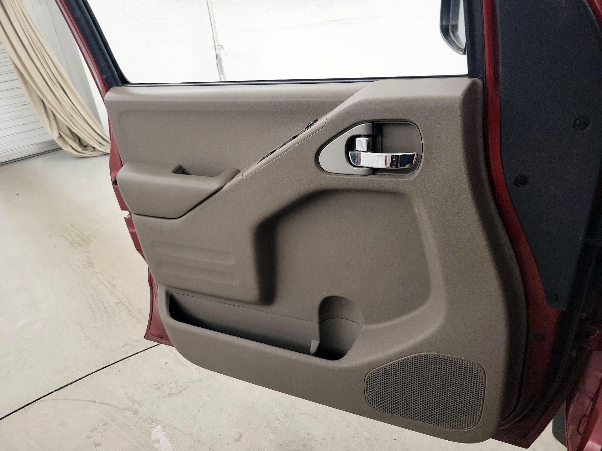 Thumbnail: 2018 Nissan Frontier - 12