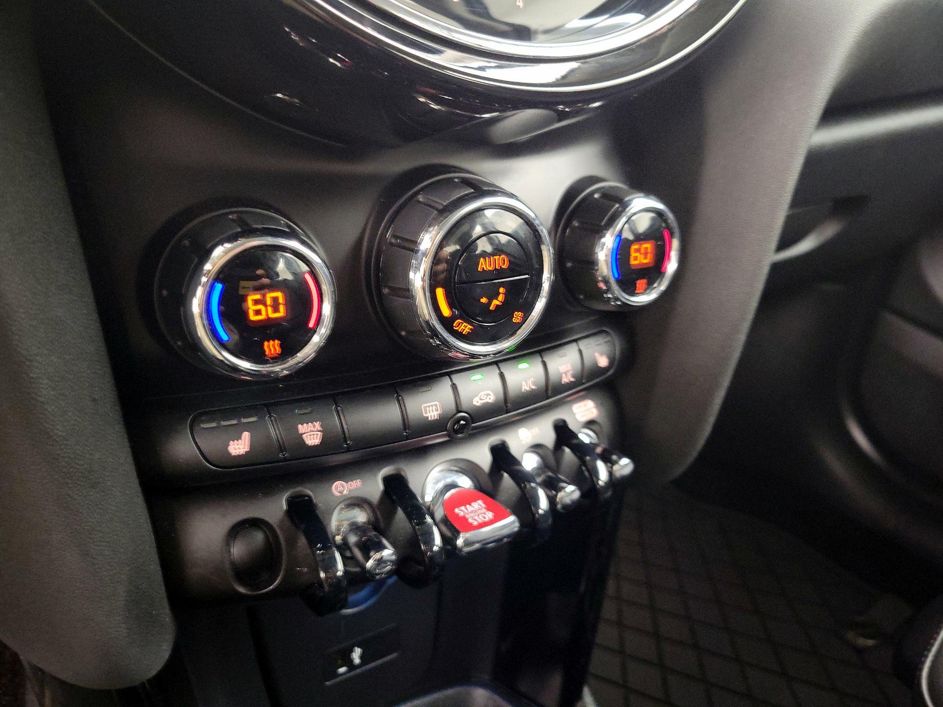 Thumbnail: 2024 MINI Cooper Hardtop - 17