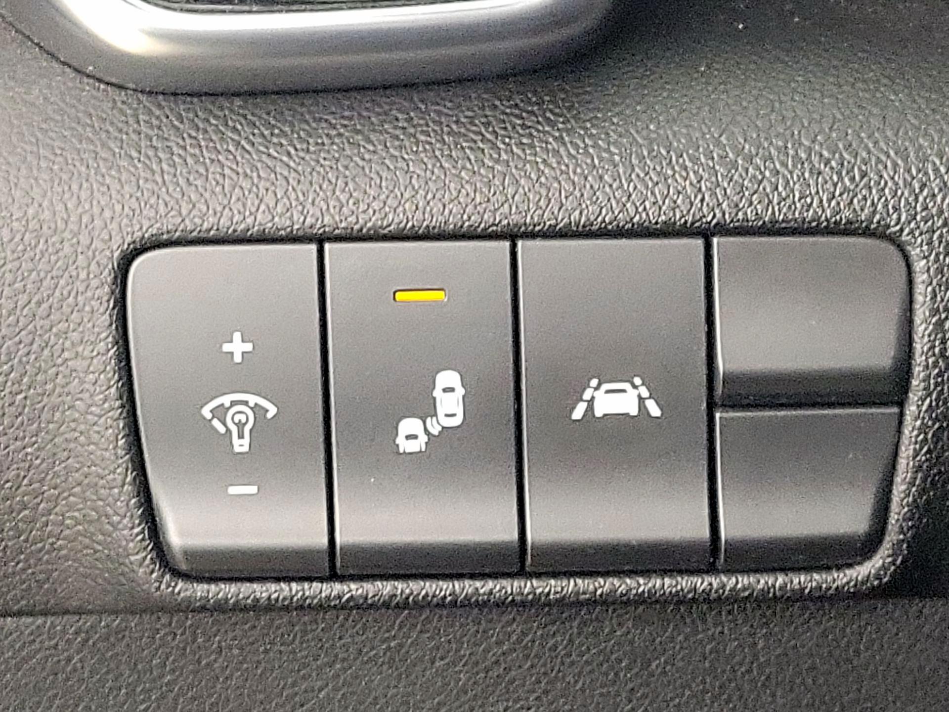 Thumbnail: 2021 Kia Sportage - 13
