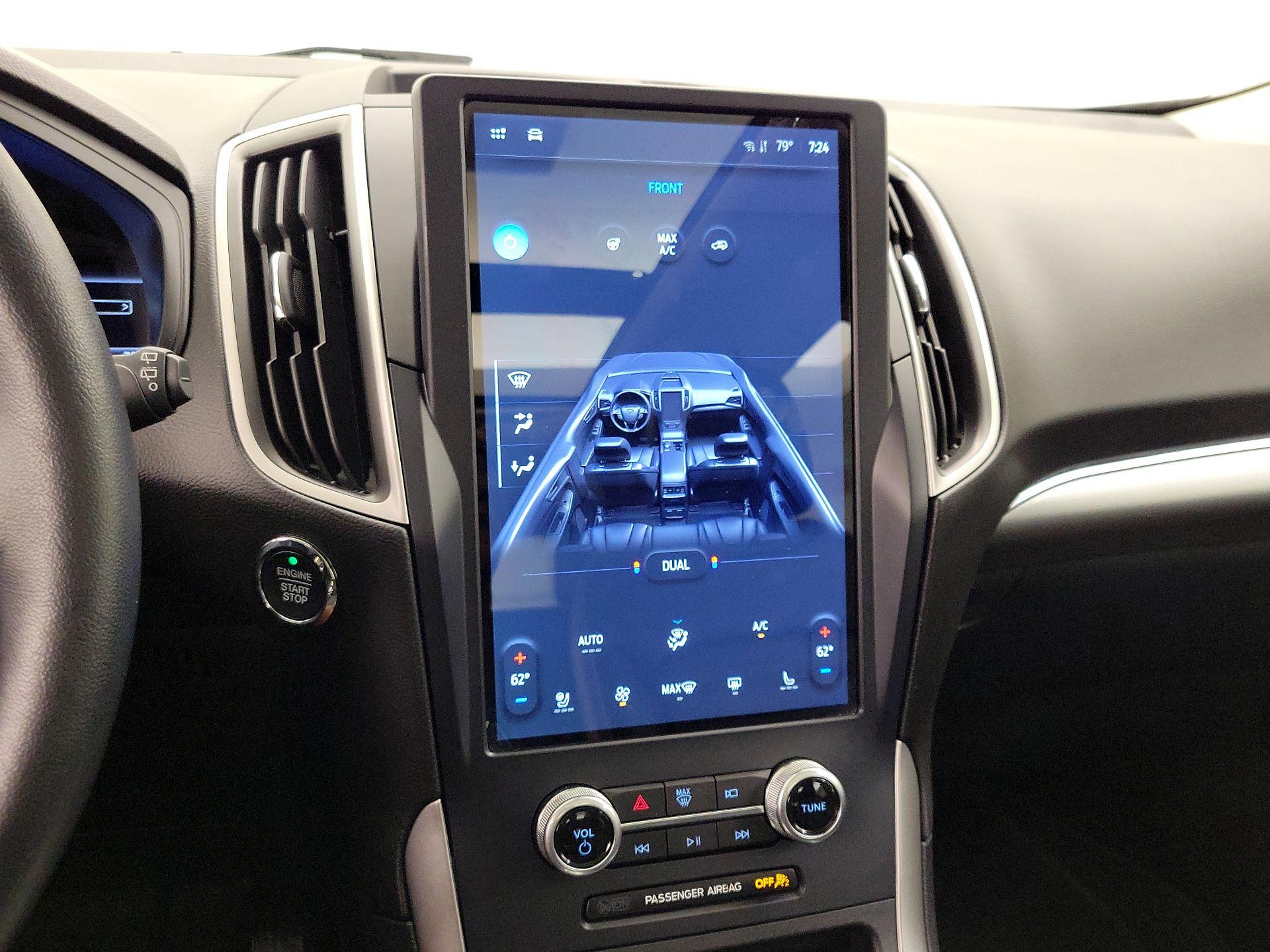 Thumbnail: 2022 Ford Edge - 16