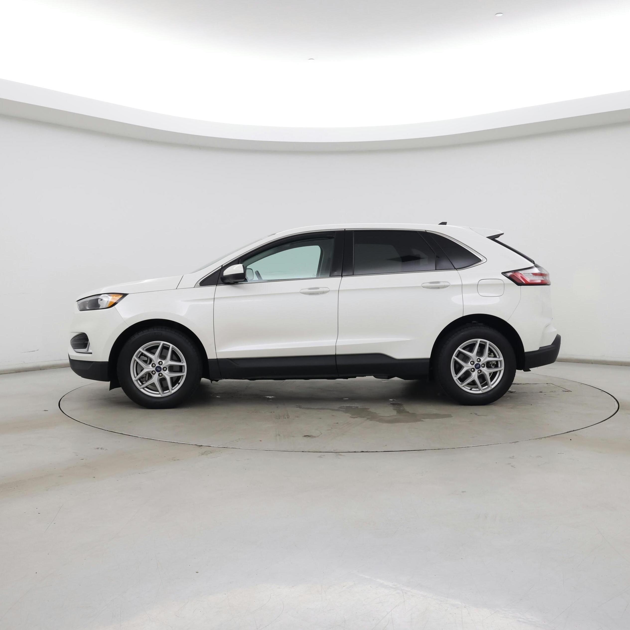 Thumbnail: 2022 Ford Edge - 3