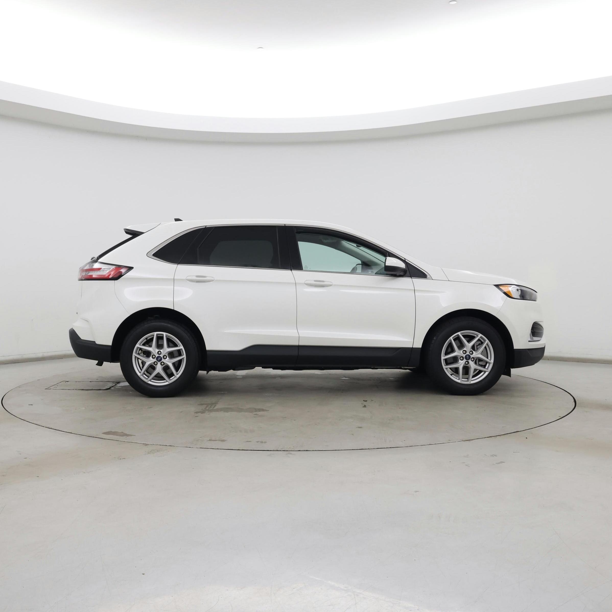 Thumbnail: 2022 Ford Edge - 7