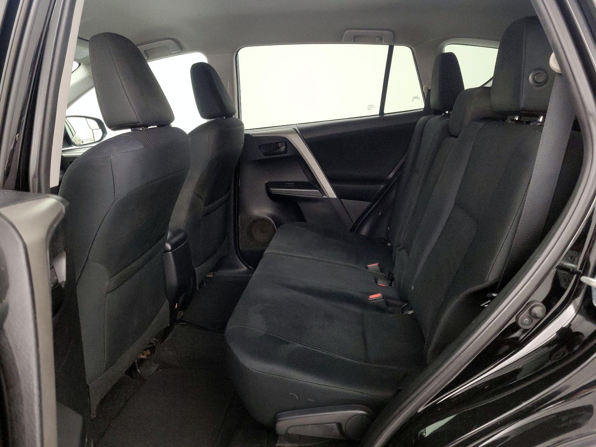 Thumbnail: 2016 Toyota RAV4 - 19