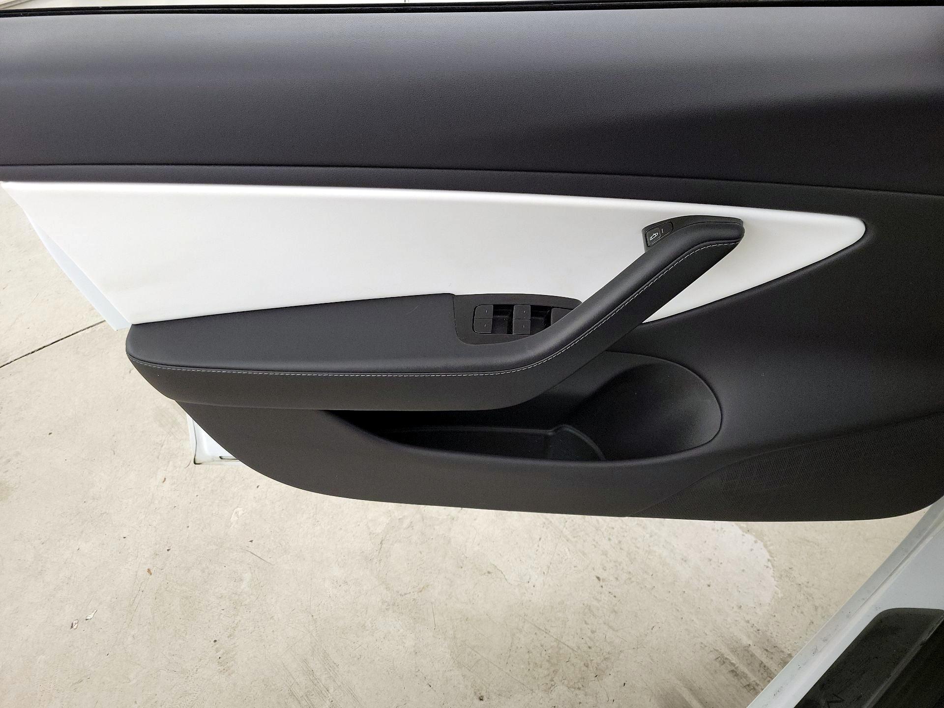Thumbnail: 2019 Tesla Model 3 - 12