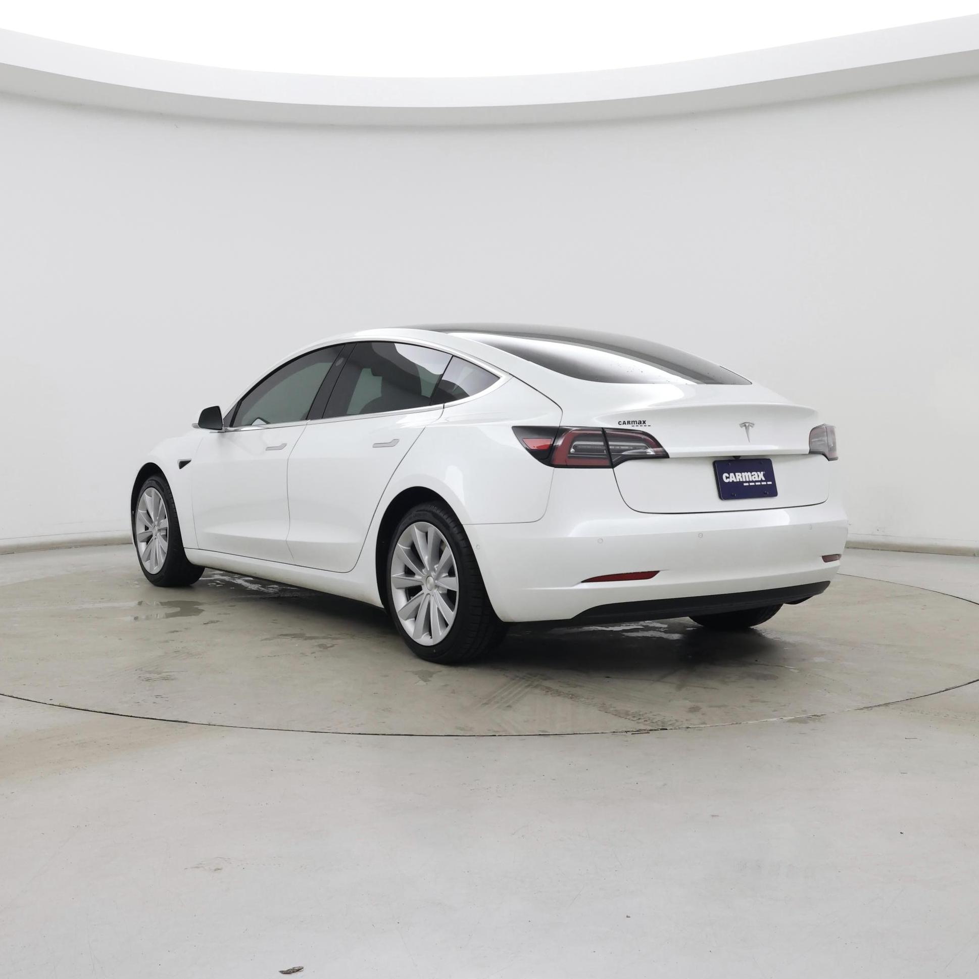 Thumbnail: 2019 Tesla Model 3 - 2