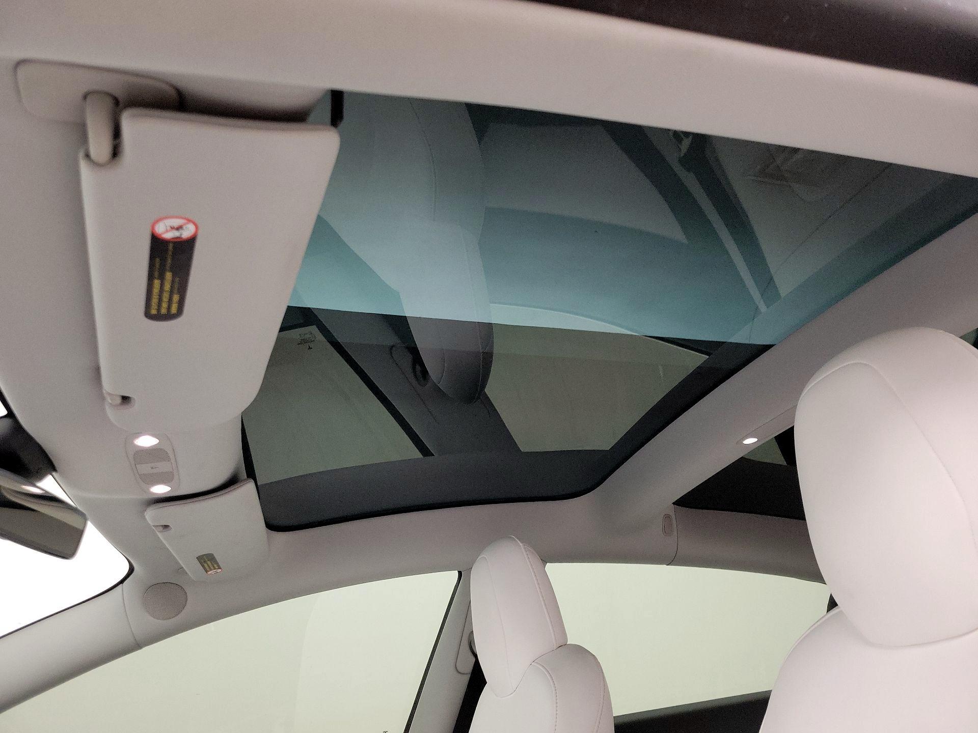 Thumbnail: 2019 Tesla Model 3 - 19