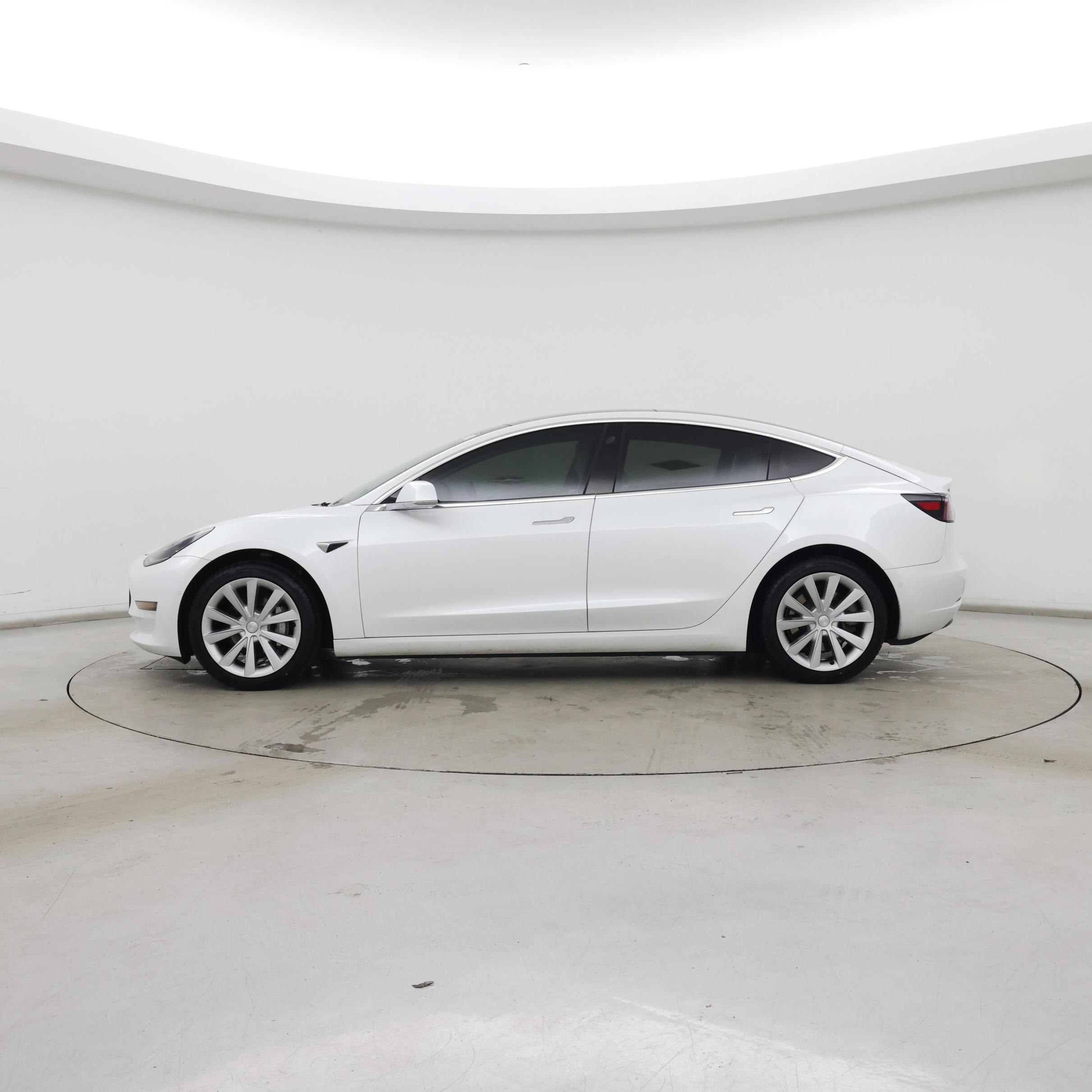 Thumbnail: 2019 Tesla Model 3 - 3