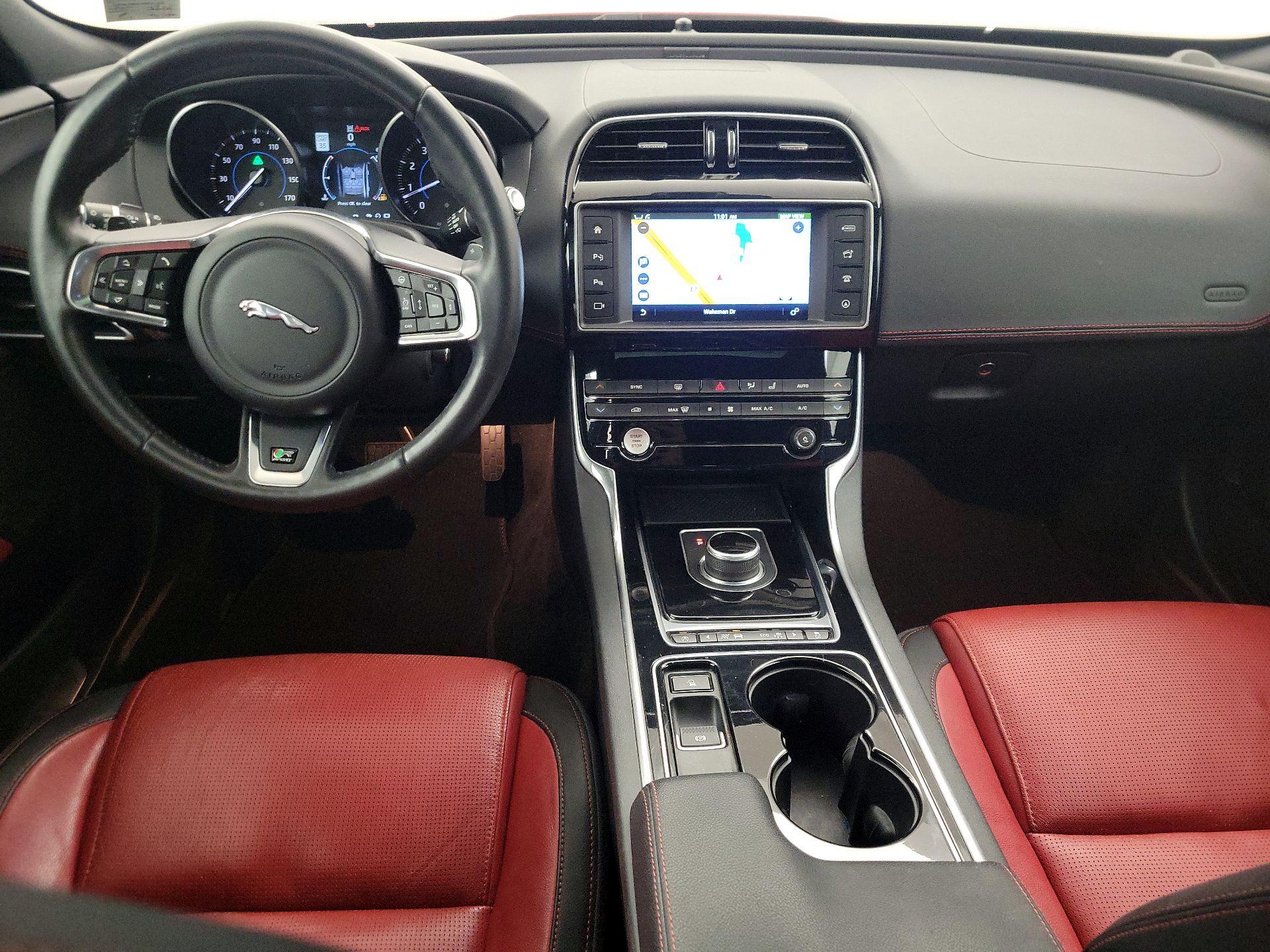 Thumbnail: 2017 Jaguar XE - 9