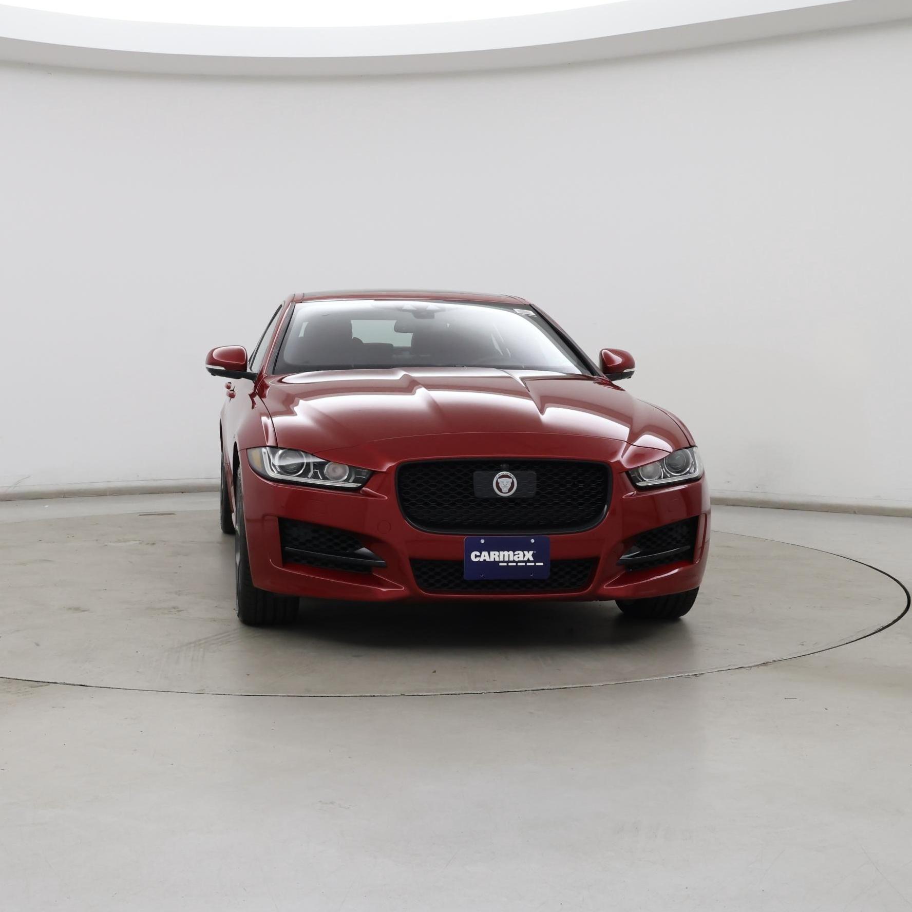 Thumbnail: 2017 Jaguar XE - 5