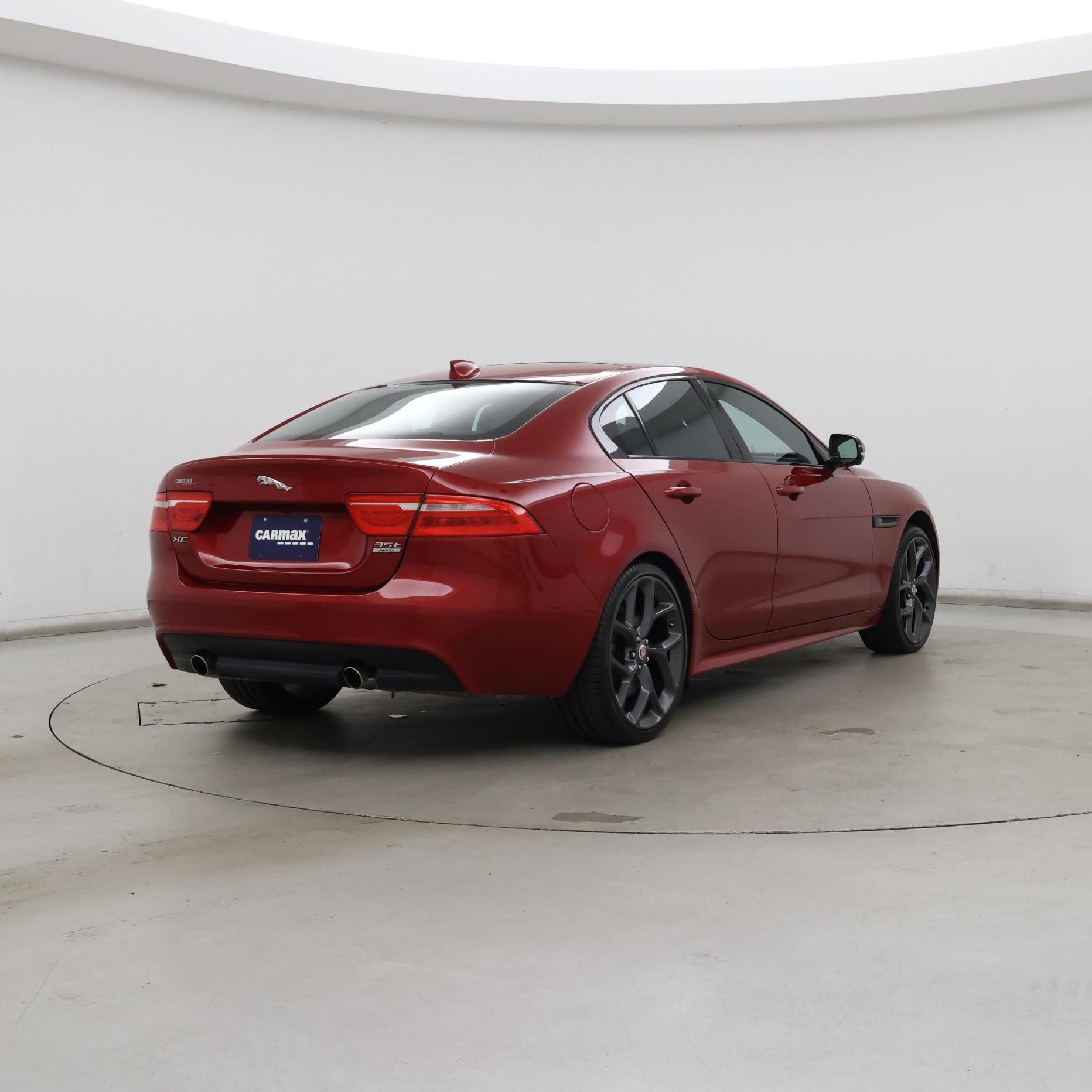 Thumbnail: 2017 Jaguar XE - 8