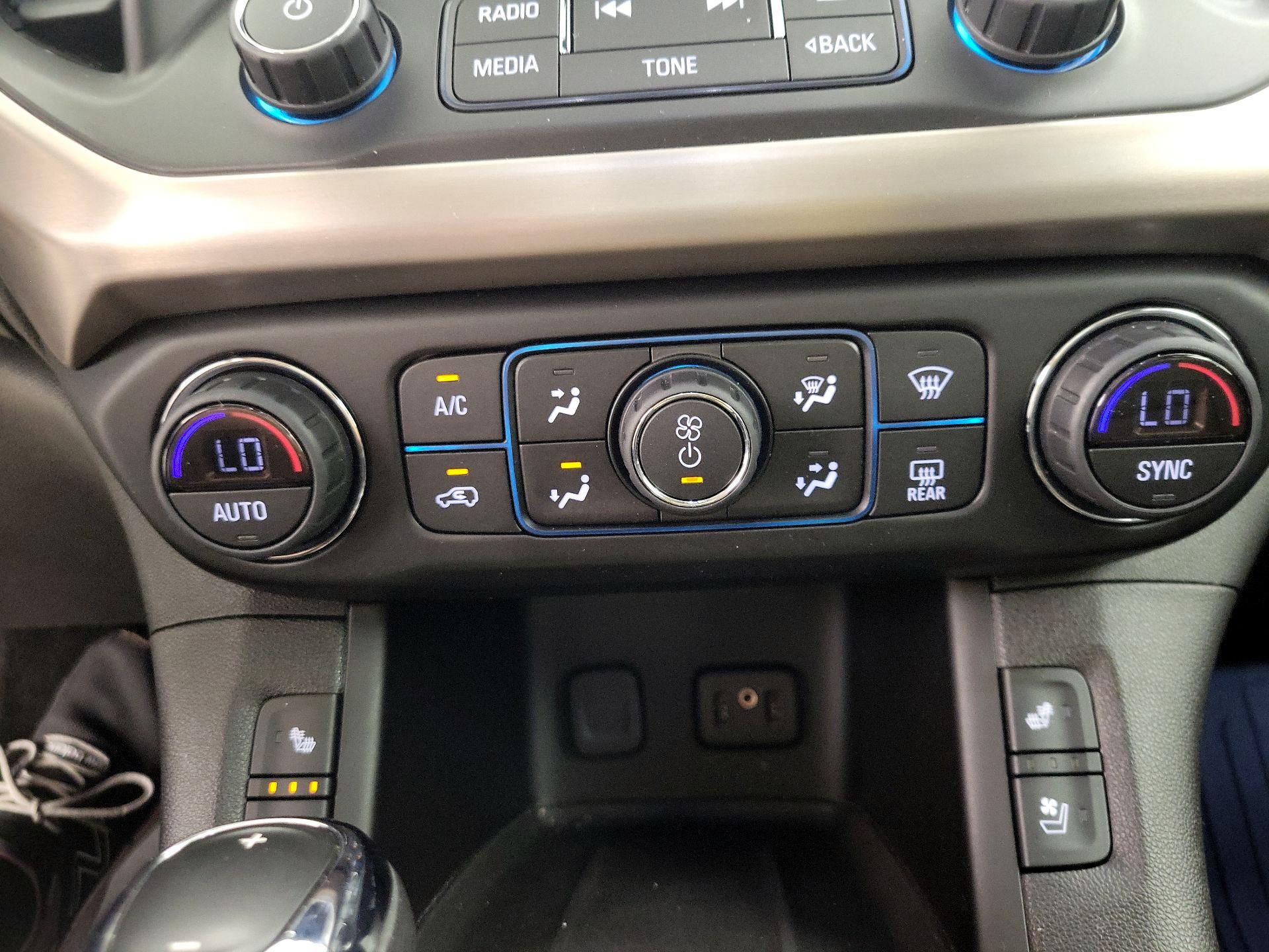 Thumbnail: 2019 GMC Acadia - 17