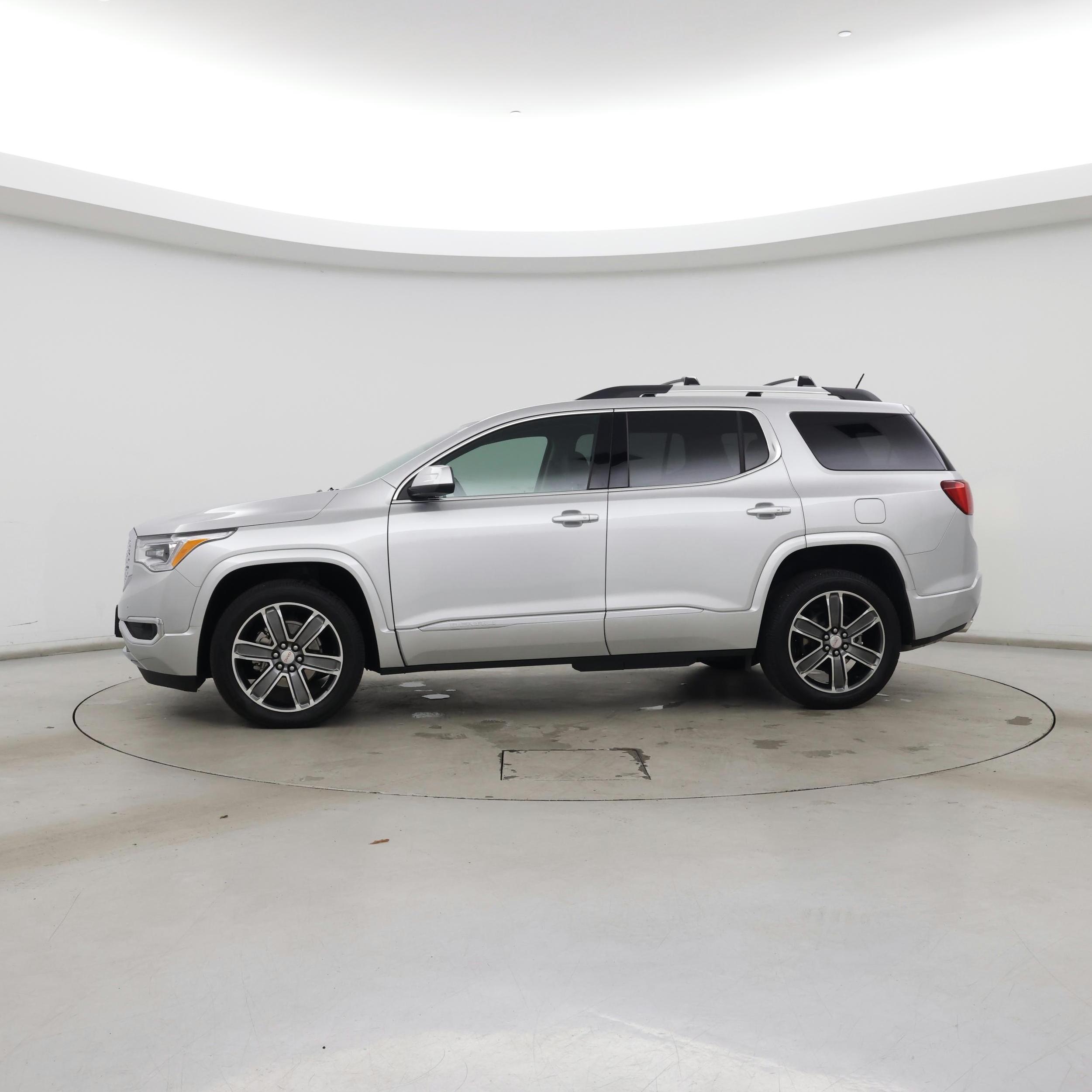 Thumbnail: 2019 GMC Acadia - 3