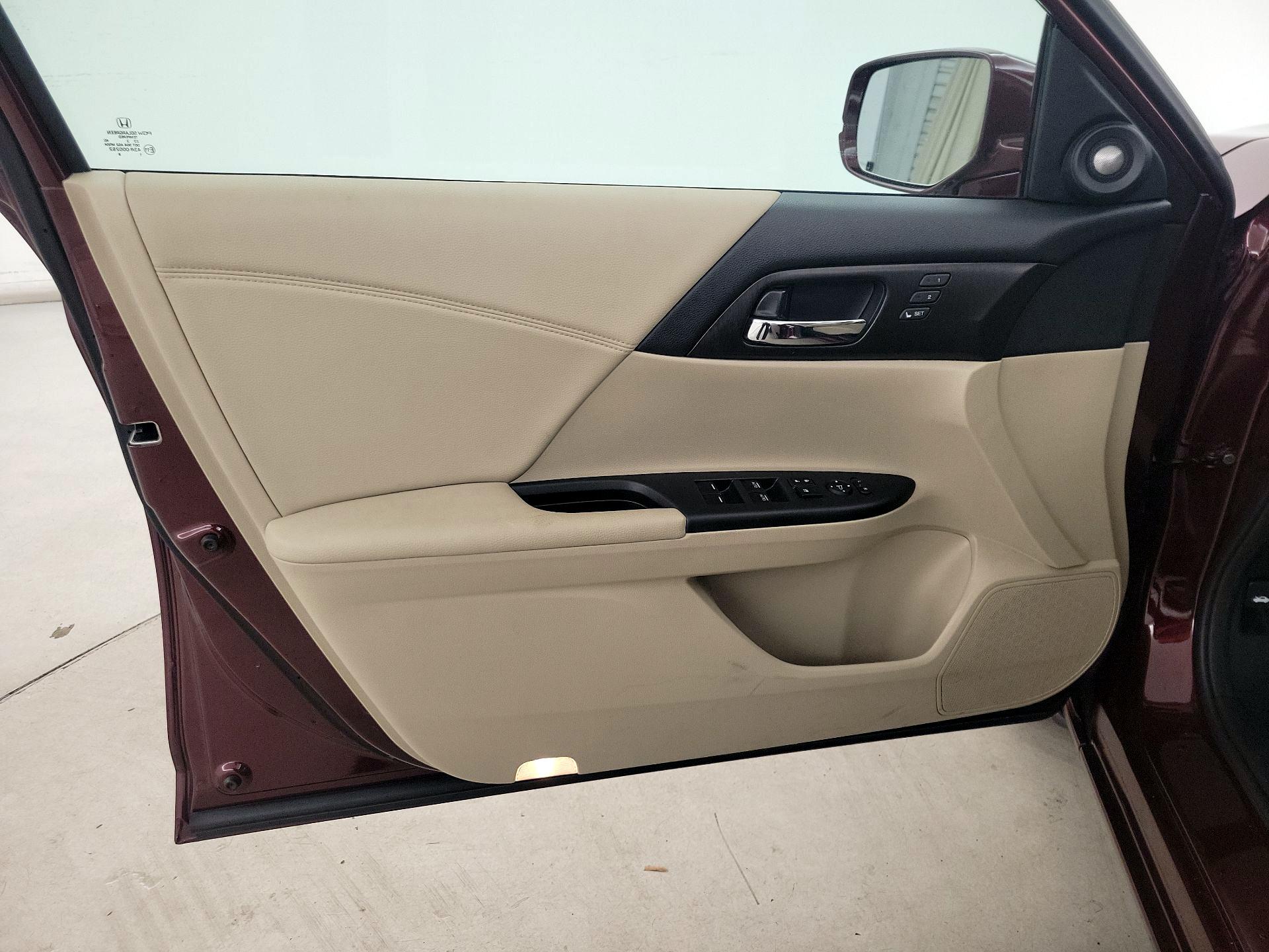 Thumbnail: 2014 Honda Accord - 12