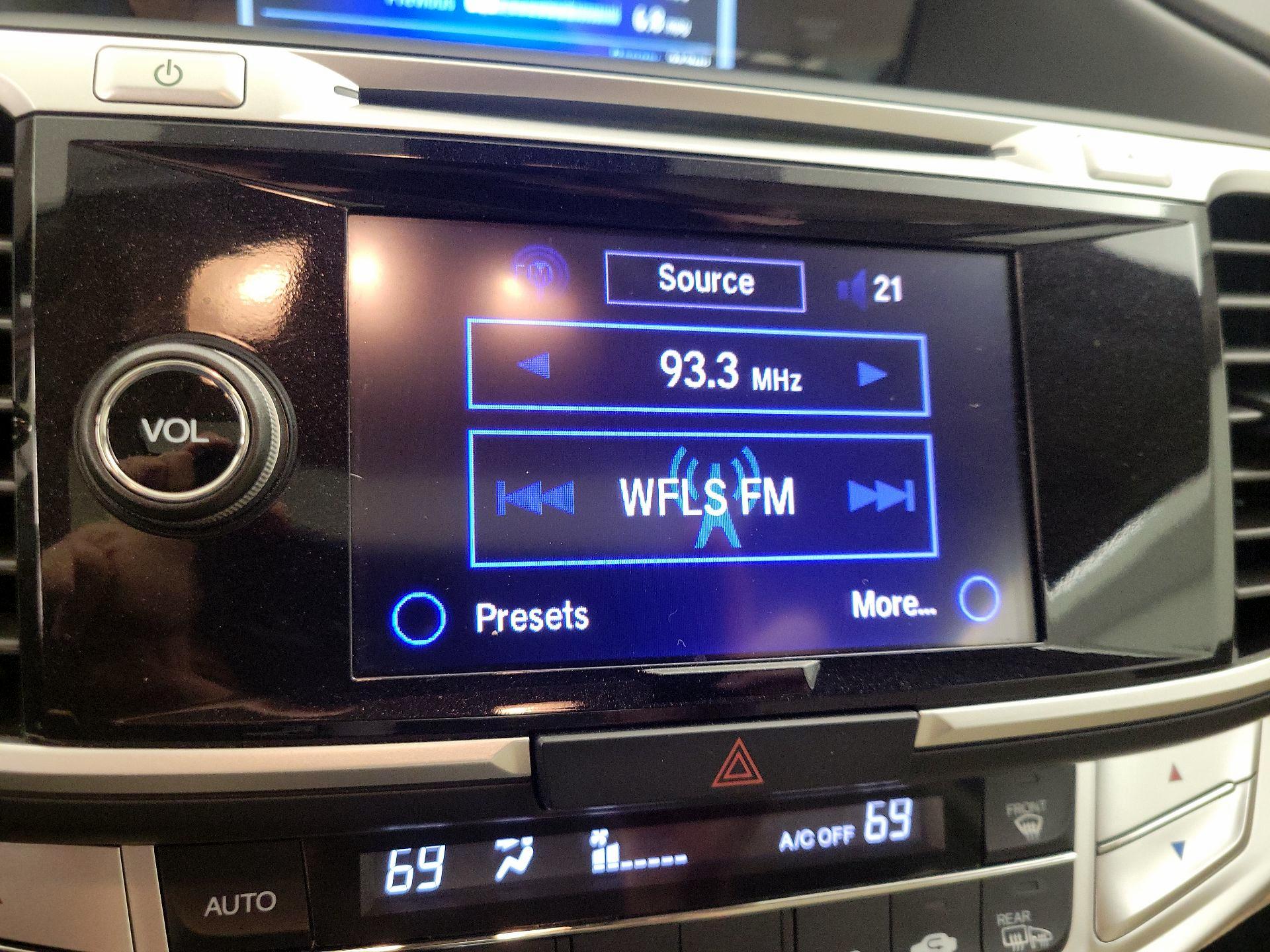 Thumbnail: 2014 Honda Accord - 16