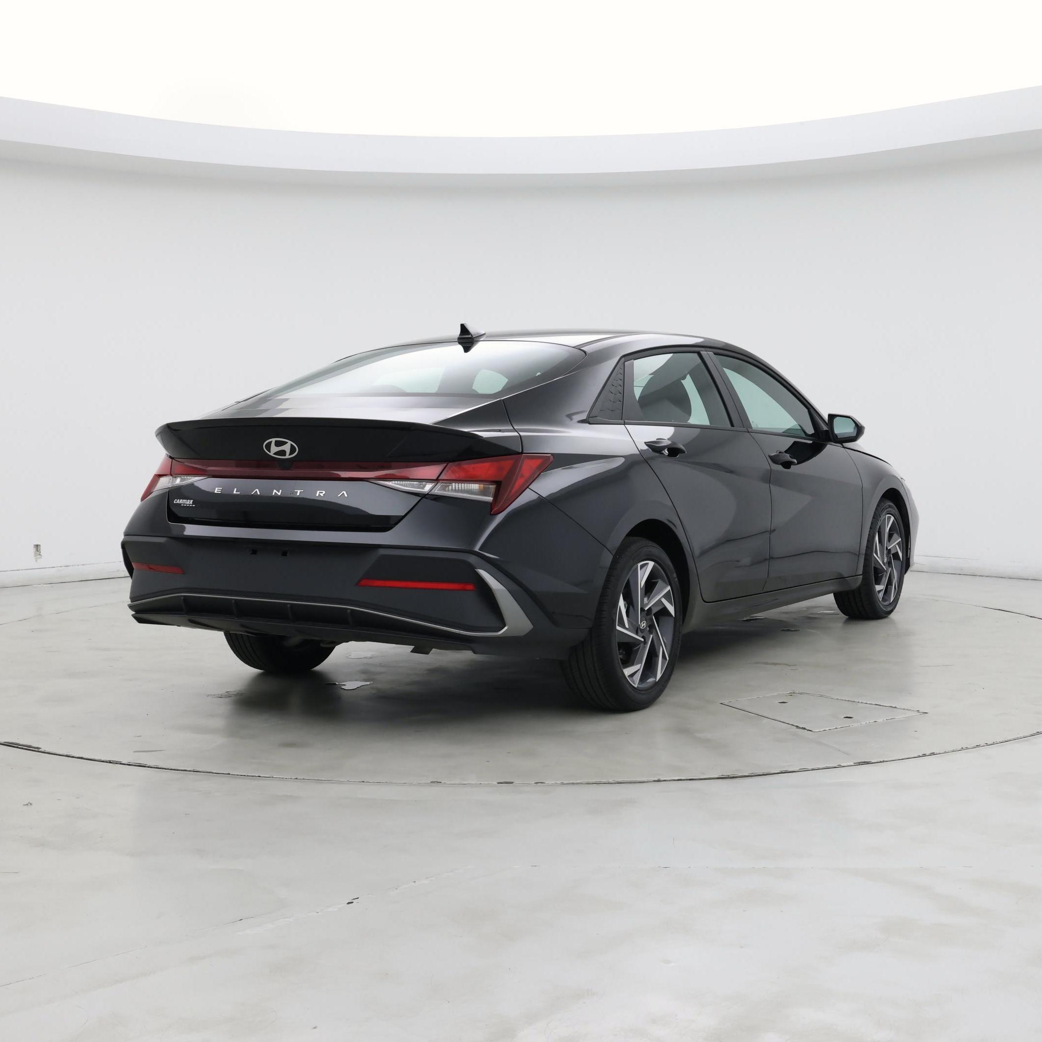 Thumbnail: 2025 Hyundai Elantra - 8
