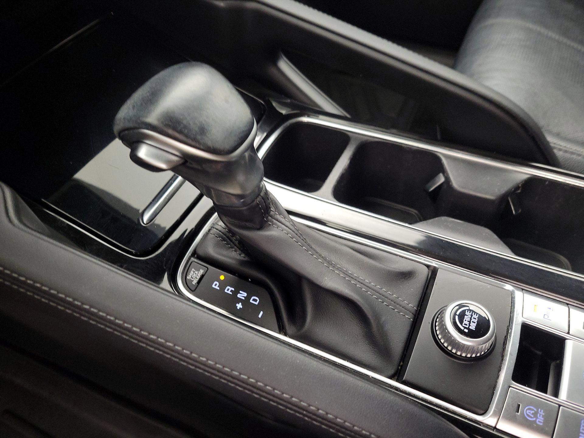 Thumbnail: 2020 Kia Telluride - 17