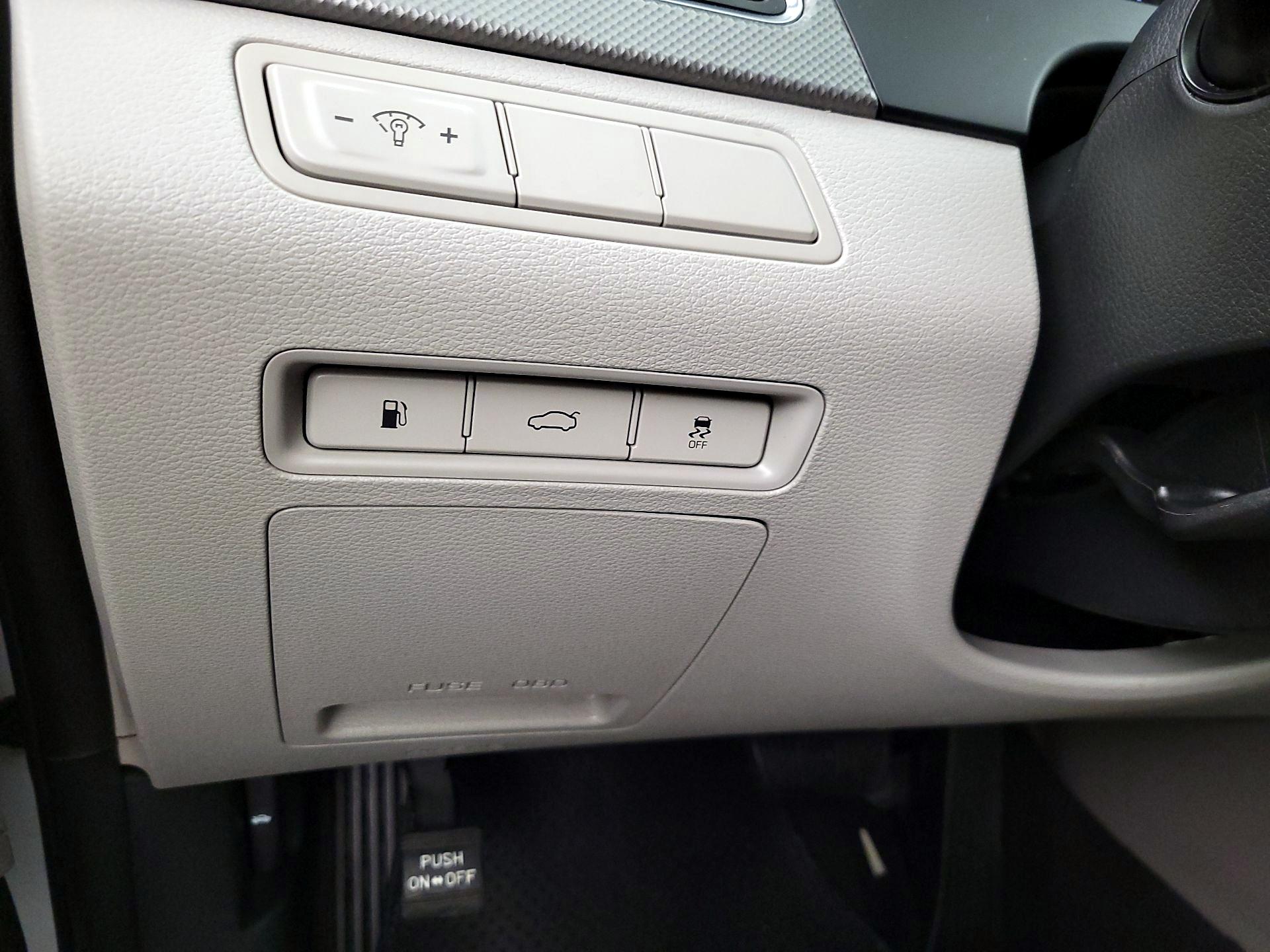 Thumbnail: 2017 Hyundai Sonata - 13