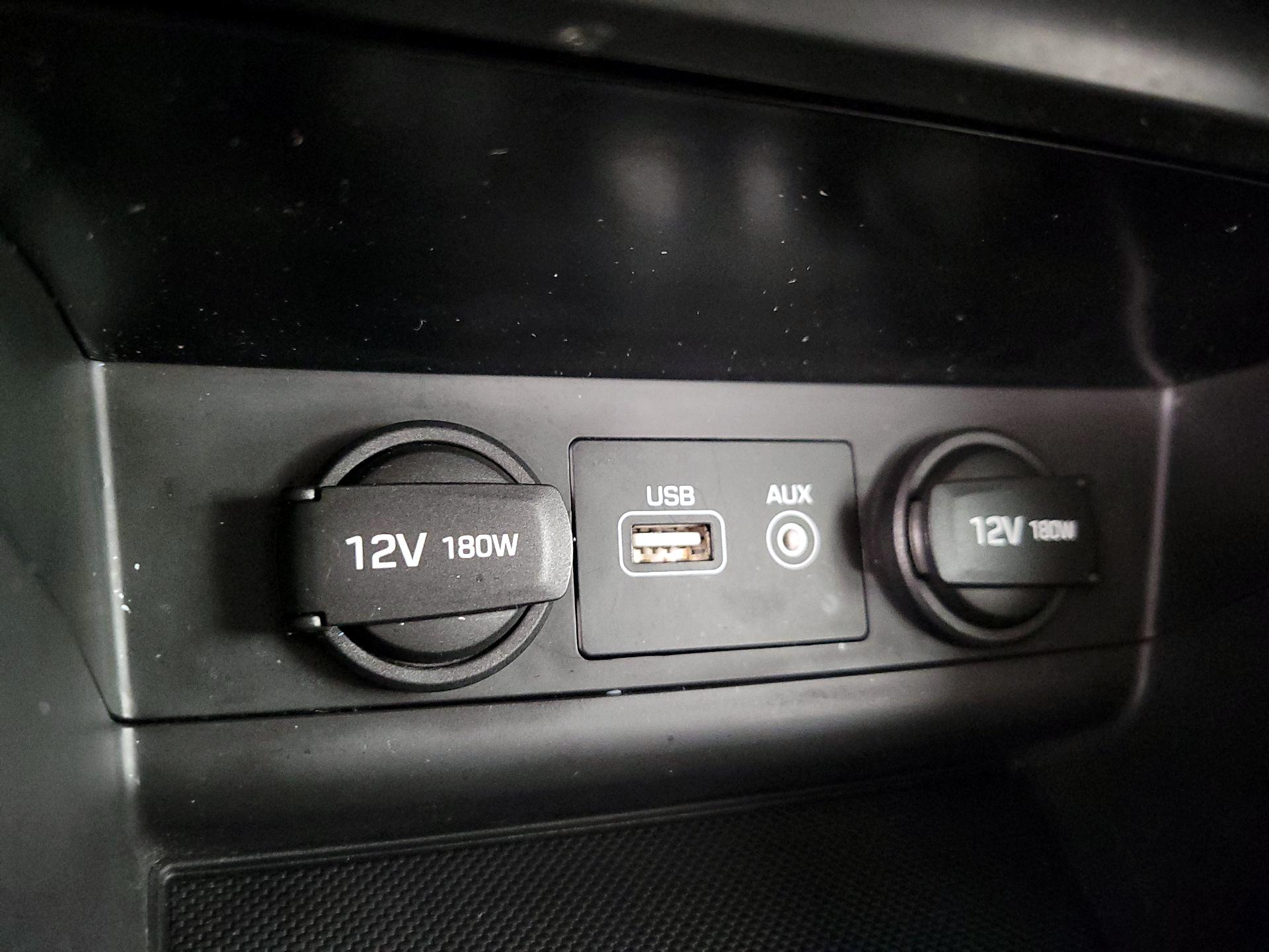 Thumbnail: 2017 Hyundai Sonata - 18