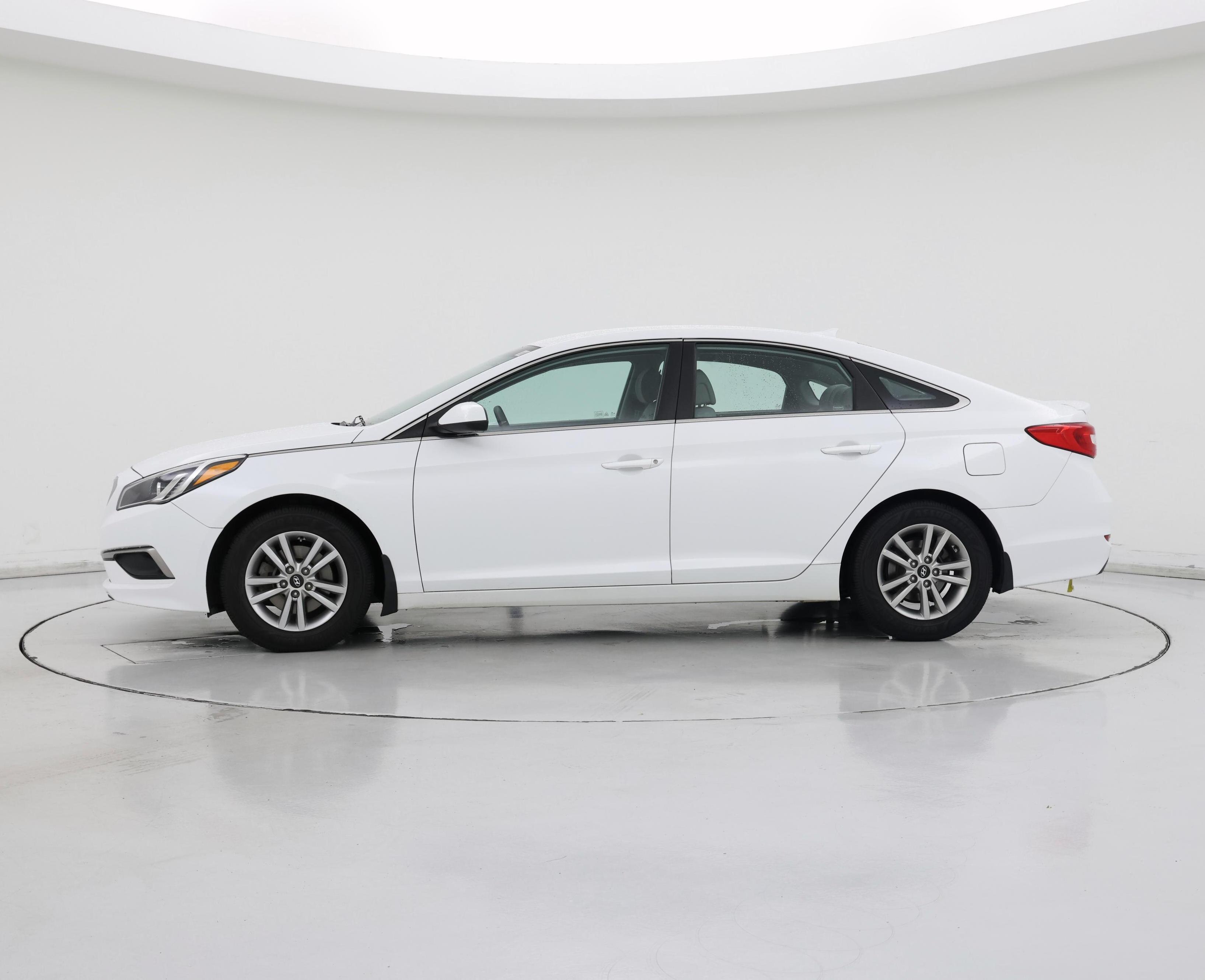 Thumbnail: 2017 Hyundai Sonata - 3