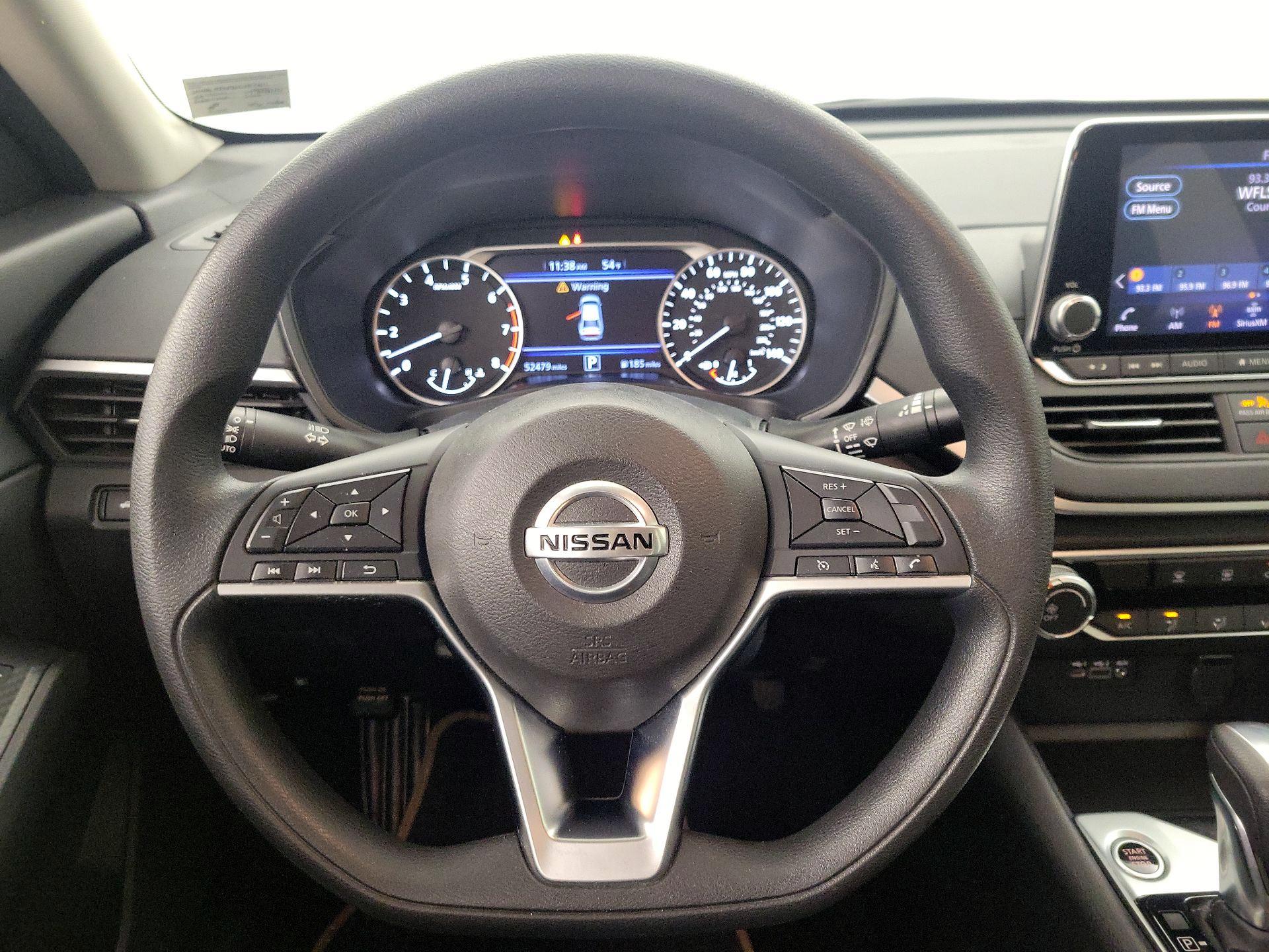 Thumbnail: 2020 Nissan Altima - 10