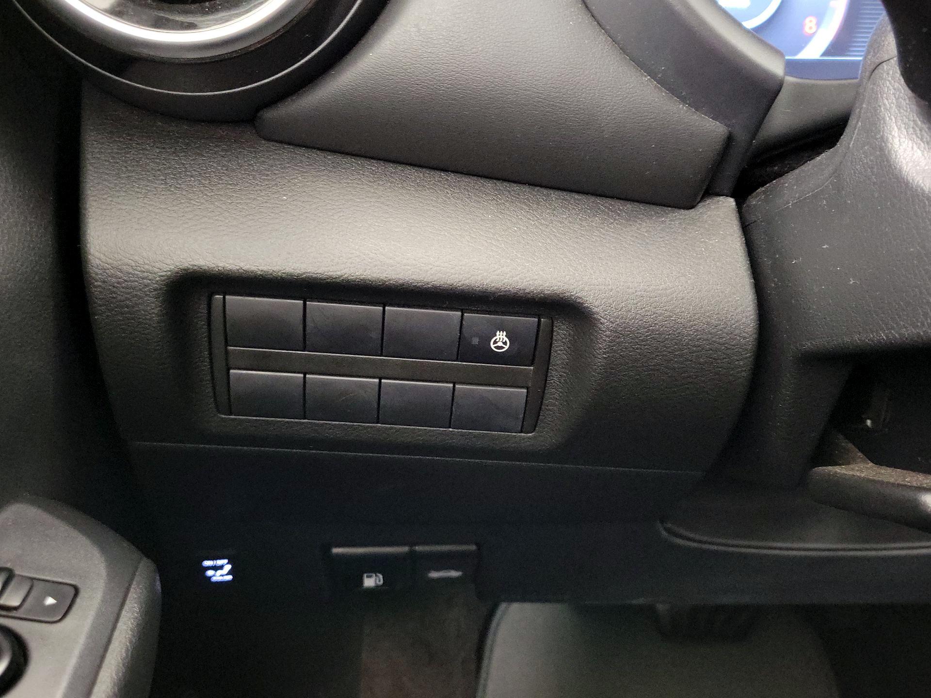 Thumbnail: 2021 Nissan Kicks - 13