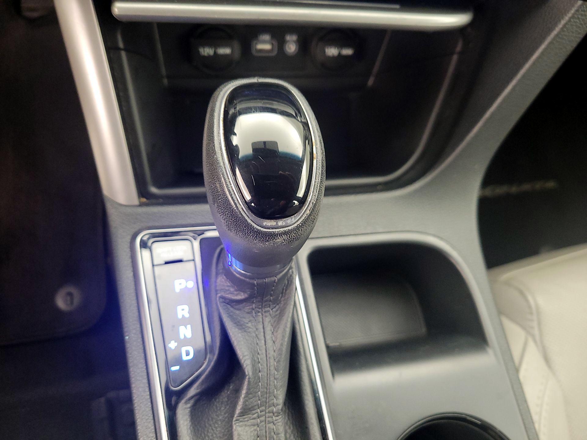 Thumbnail: 2016 Hyundai Sonata - 17