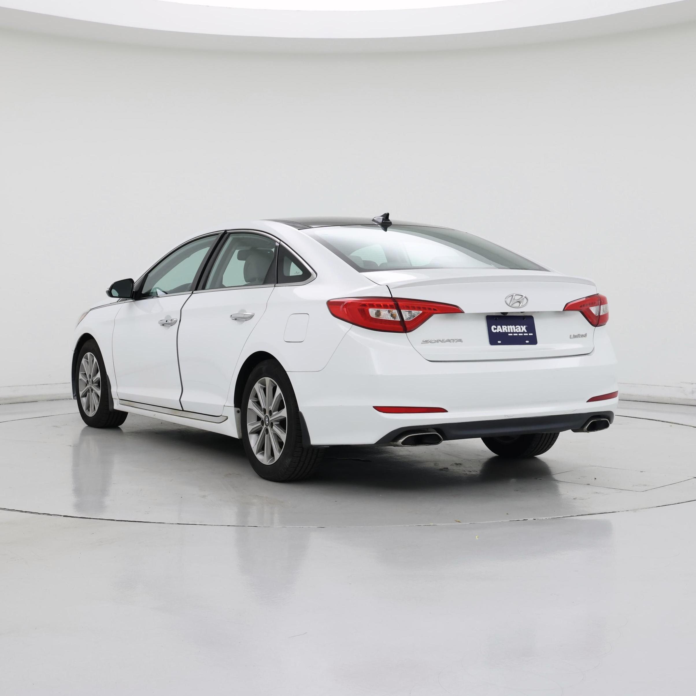 Thumbnail: 2016 Hyundai Sonata - 2