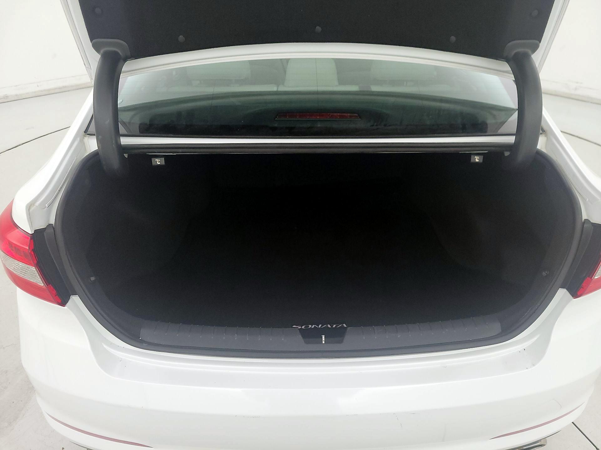 Thumbnail: 2016 Hyundai Sonata - 19