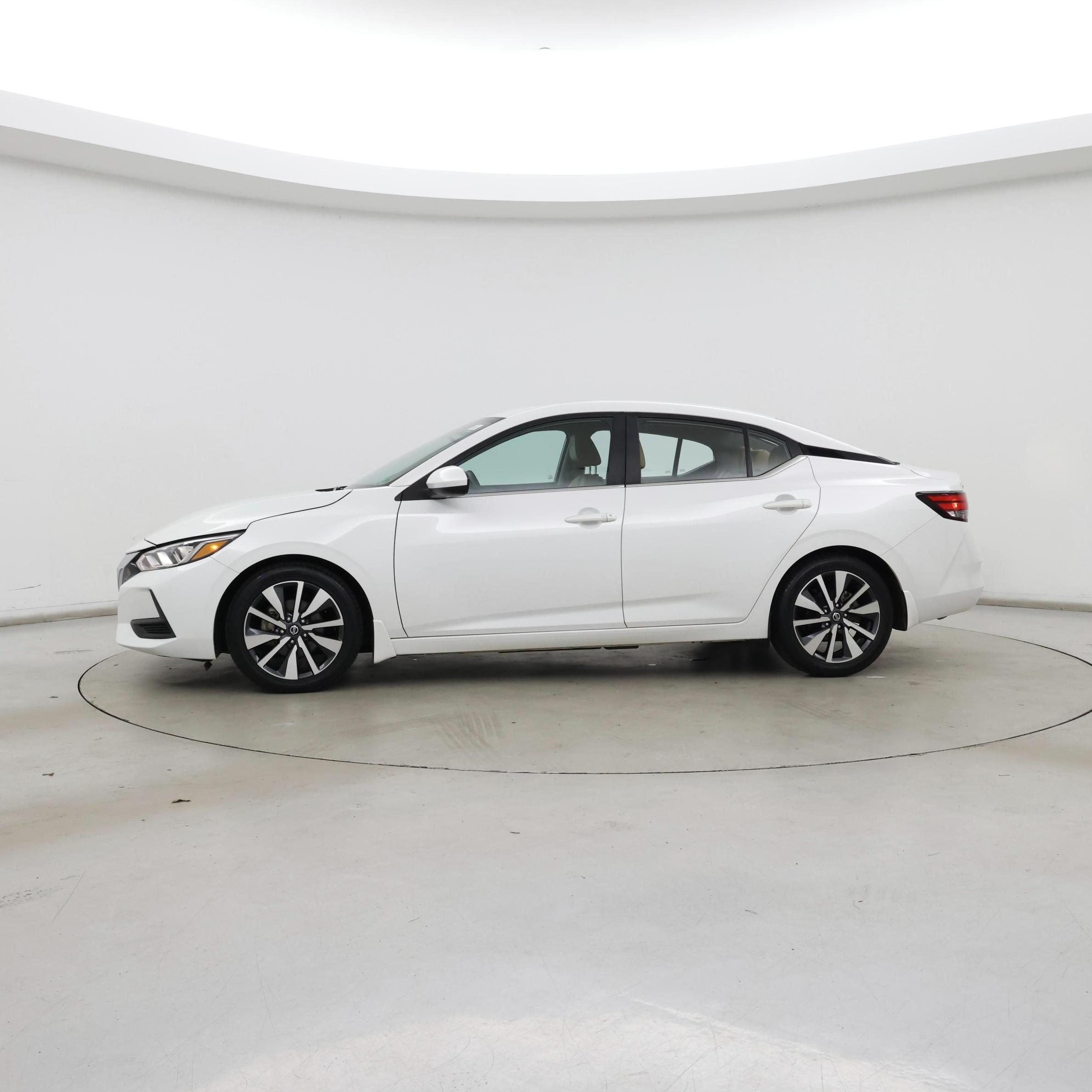 Thumbnail: 2021 Nissan Sentra - 3