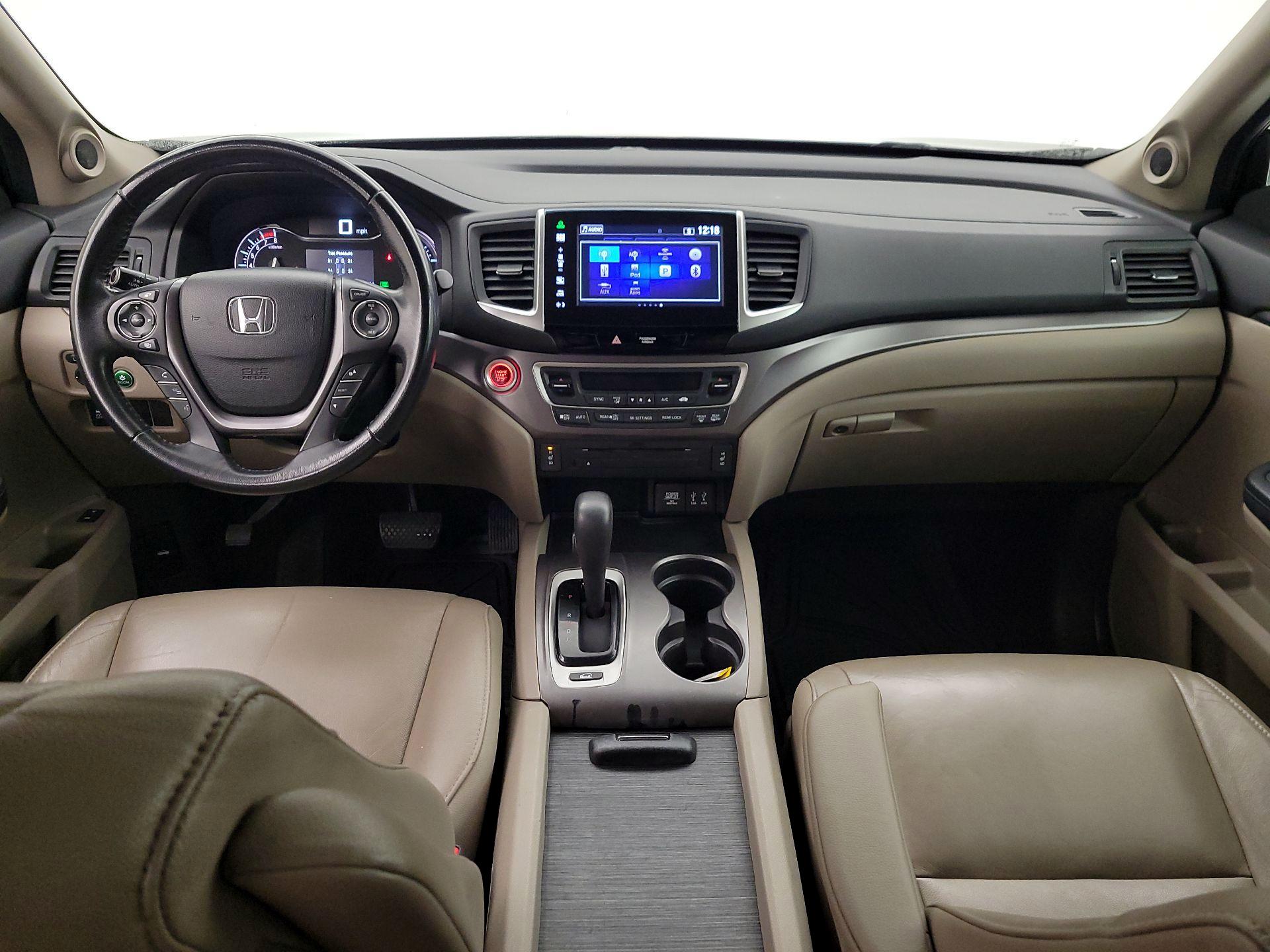 Thumbnail: 2016 Honda Pilot - 9