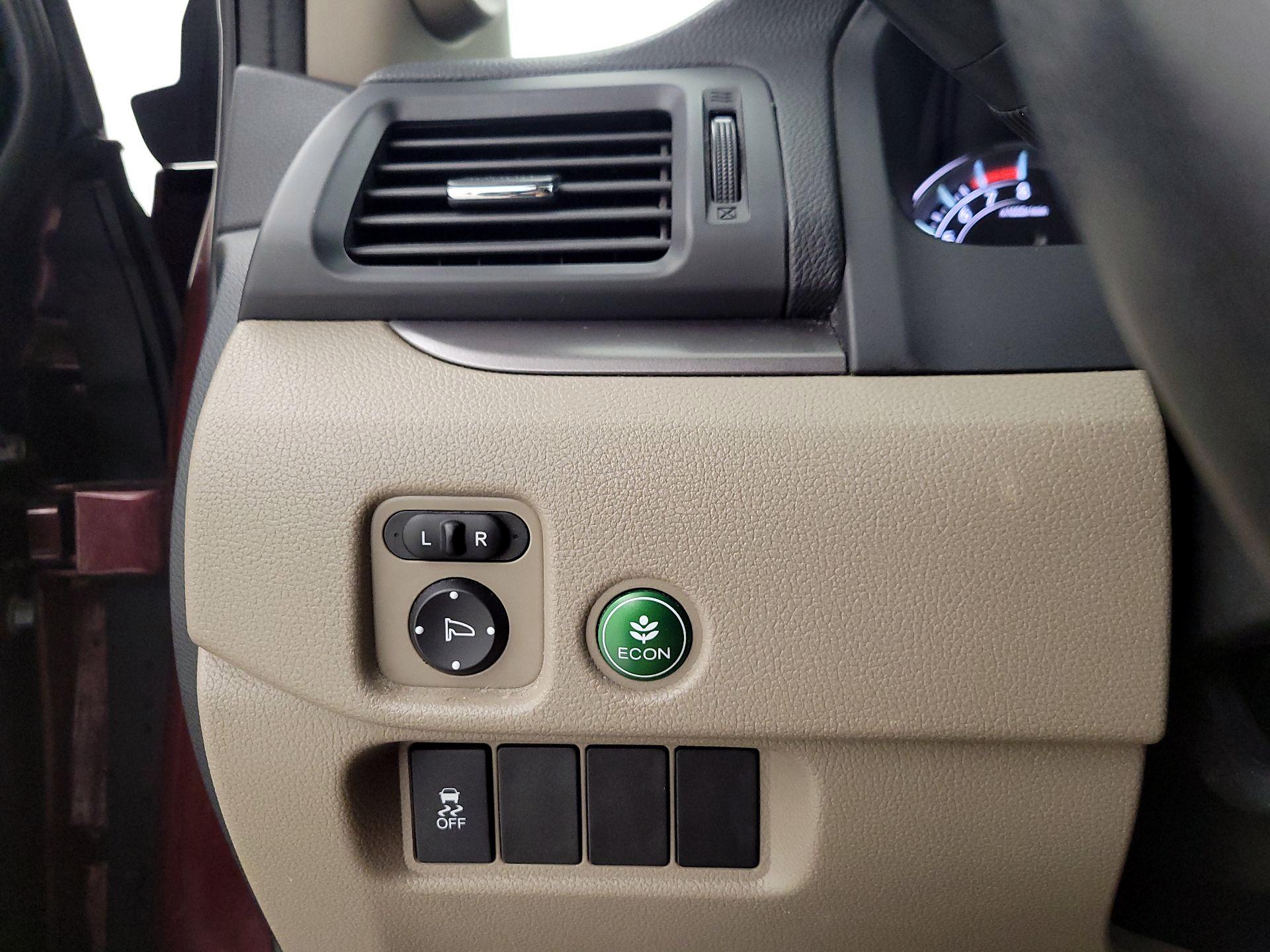 Thumbnail: 2016 Honda Pilot - 13