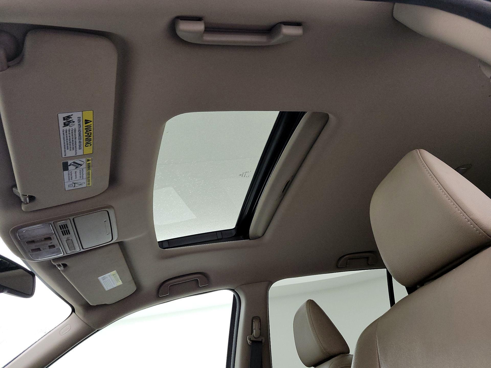 Thumbnail: 2016 Honda Pilot - 19