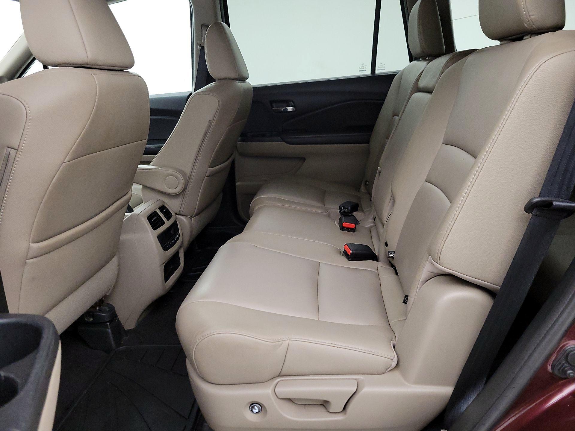 Thumbnail: 2016 Honda Pilot - 20