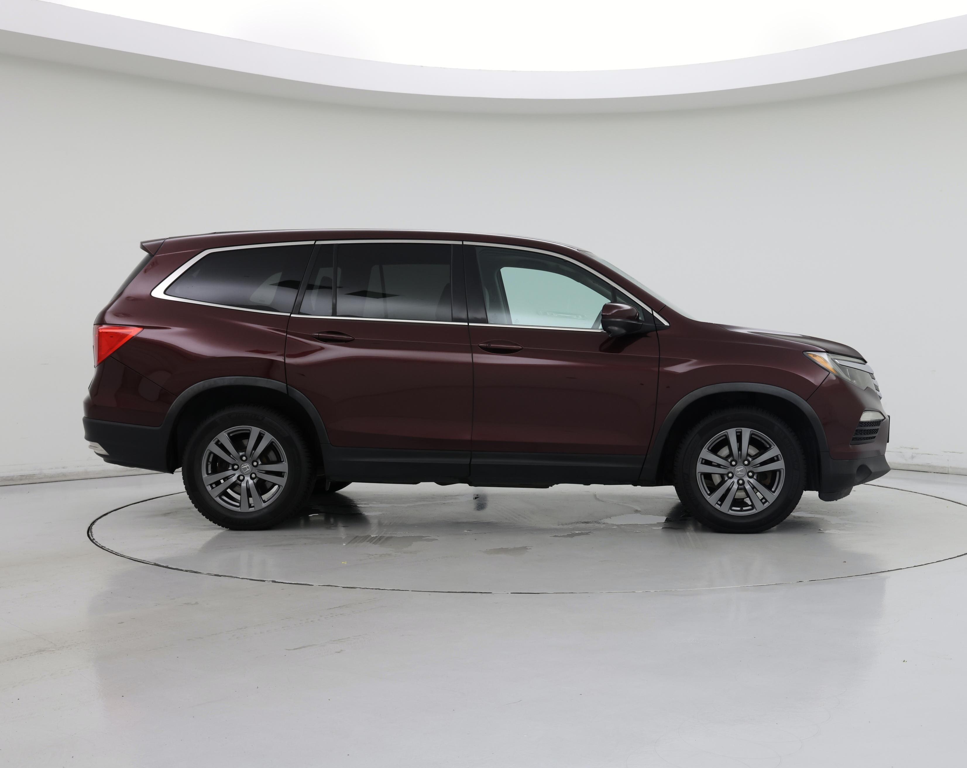 Thumbnail: 2016 Honda Pilot - 7
