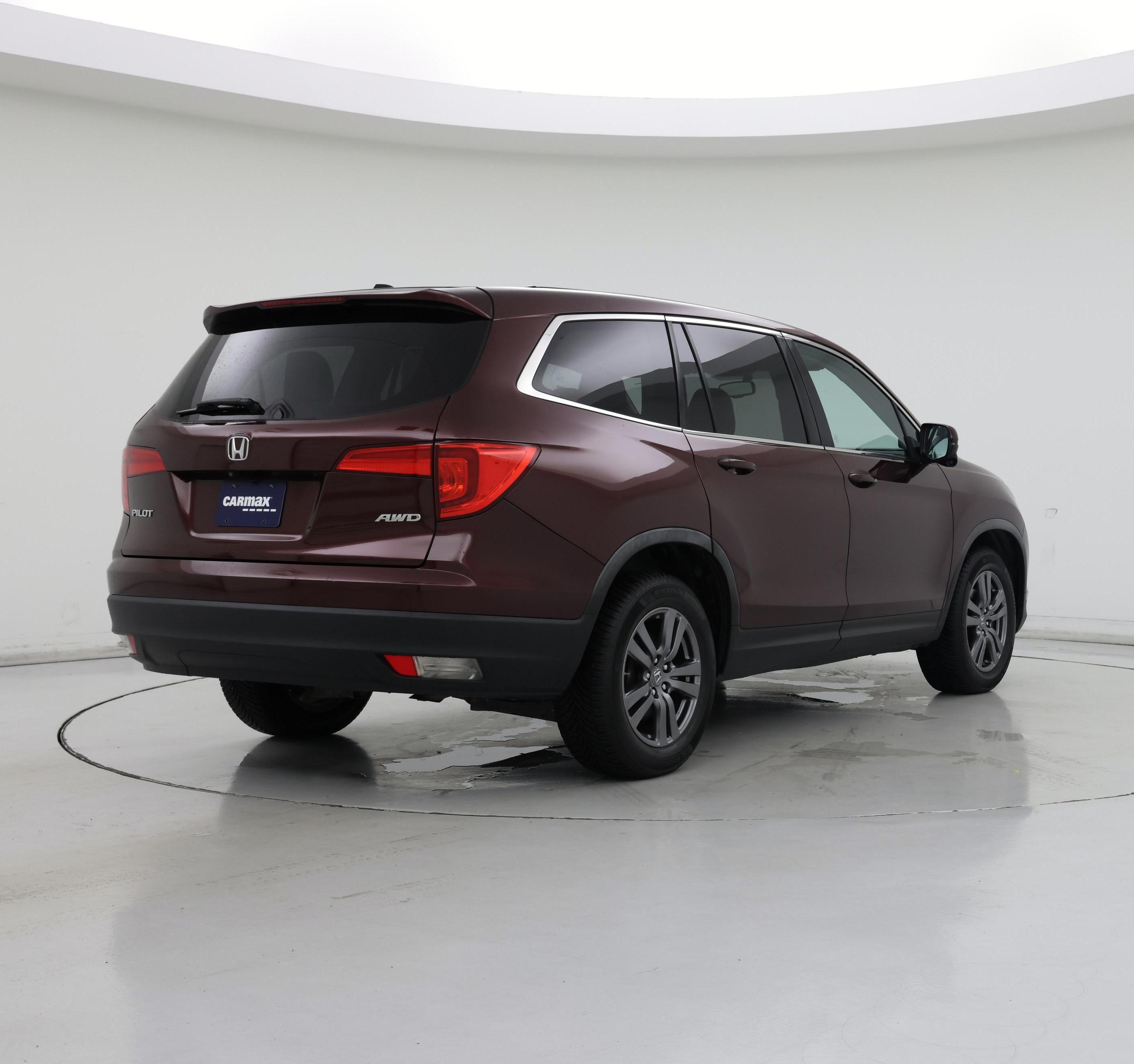 Thumbnail: 2016 Honda Pilot - 8