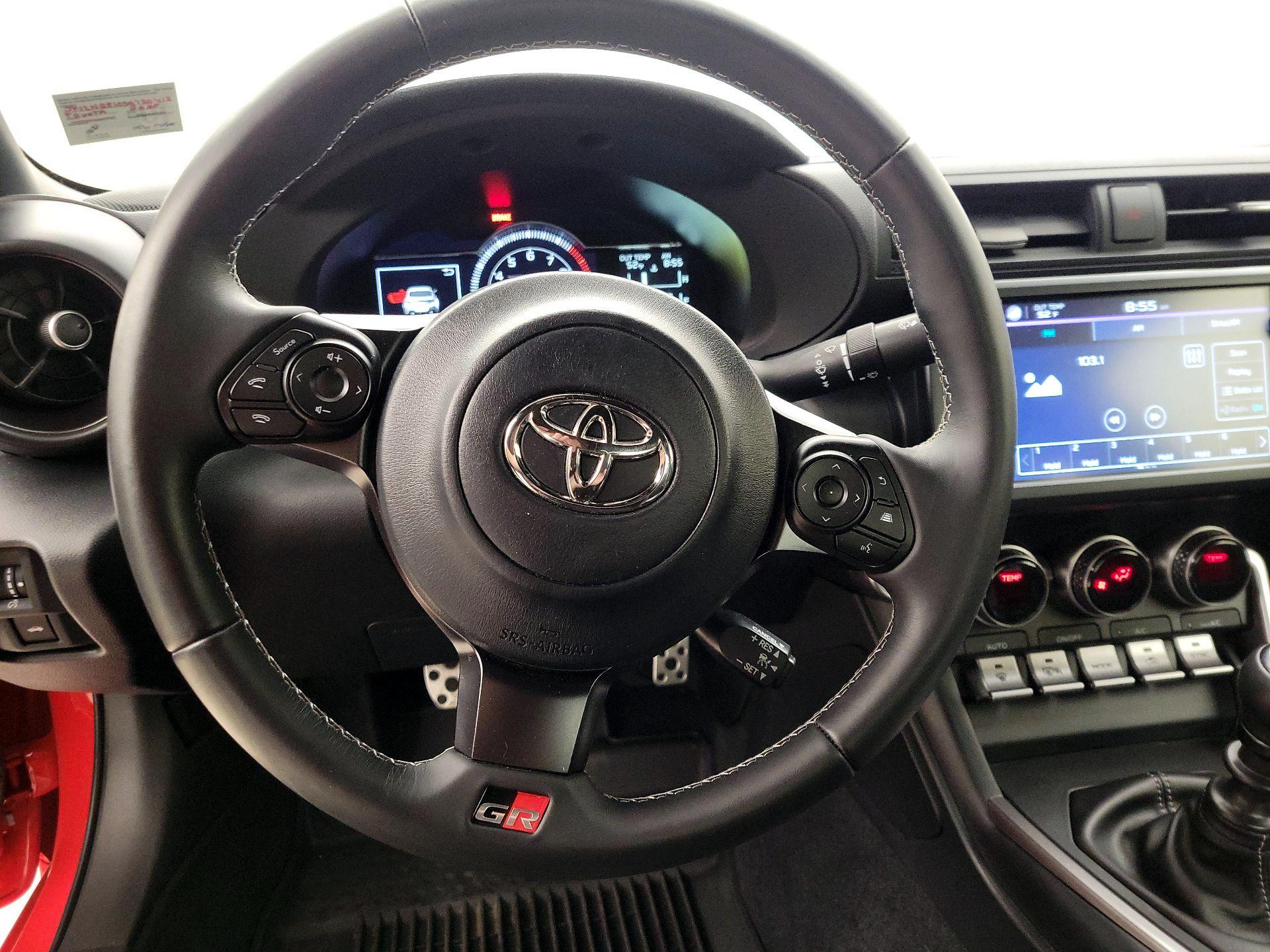 Thumbnail: 2025 Toyota GR86 - 10