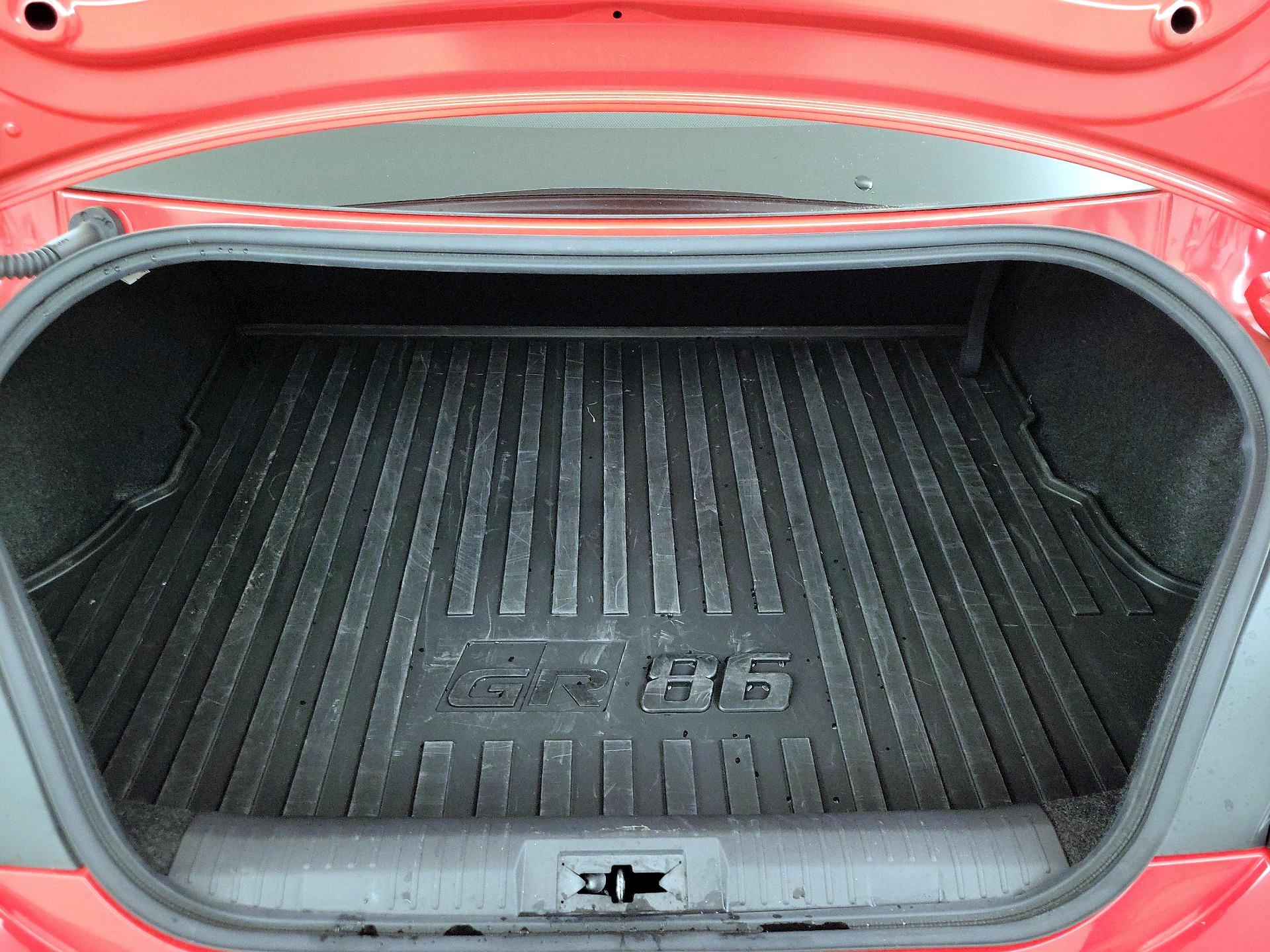 Thumbnail: 2025 Toyota GR86 - 20