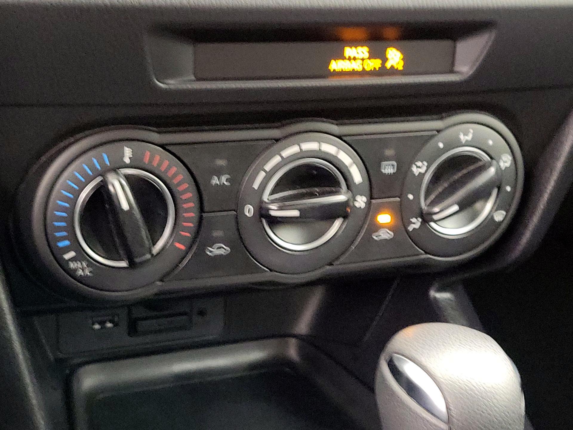 Thumbnail: 2016 Mazda Mazda3 - 16