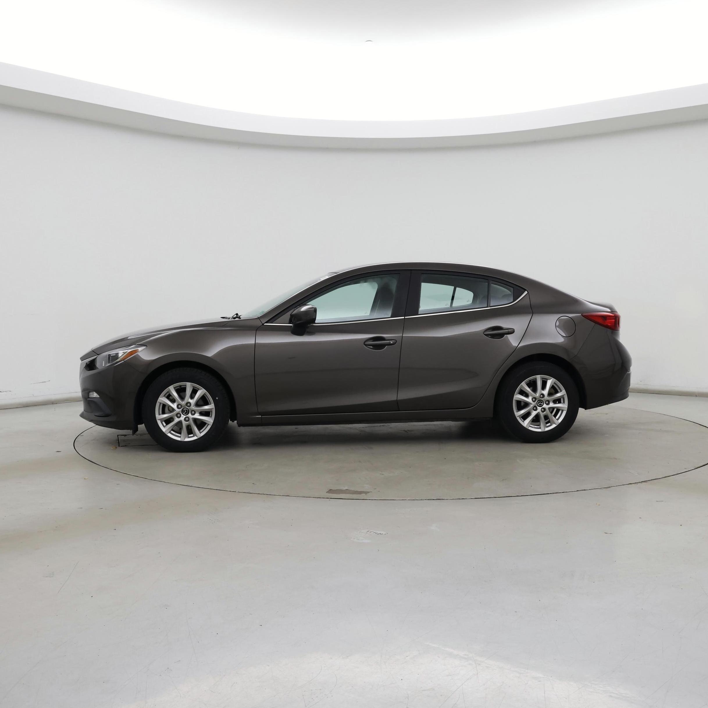 Thumbnail: 2016 Mazda Mazda3 - 3