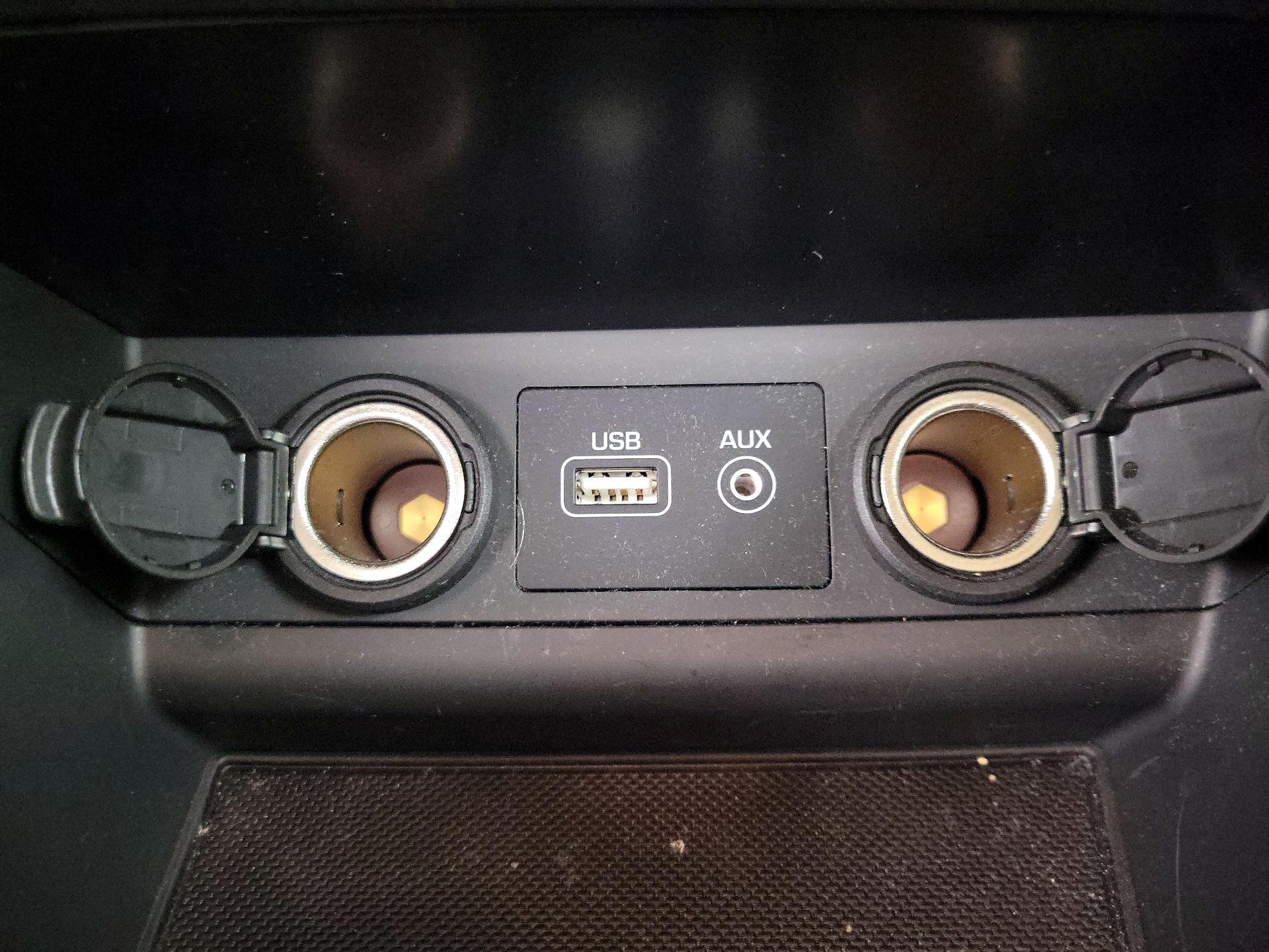 Thumbnail: 2015 Hyundai Sonata - 17