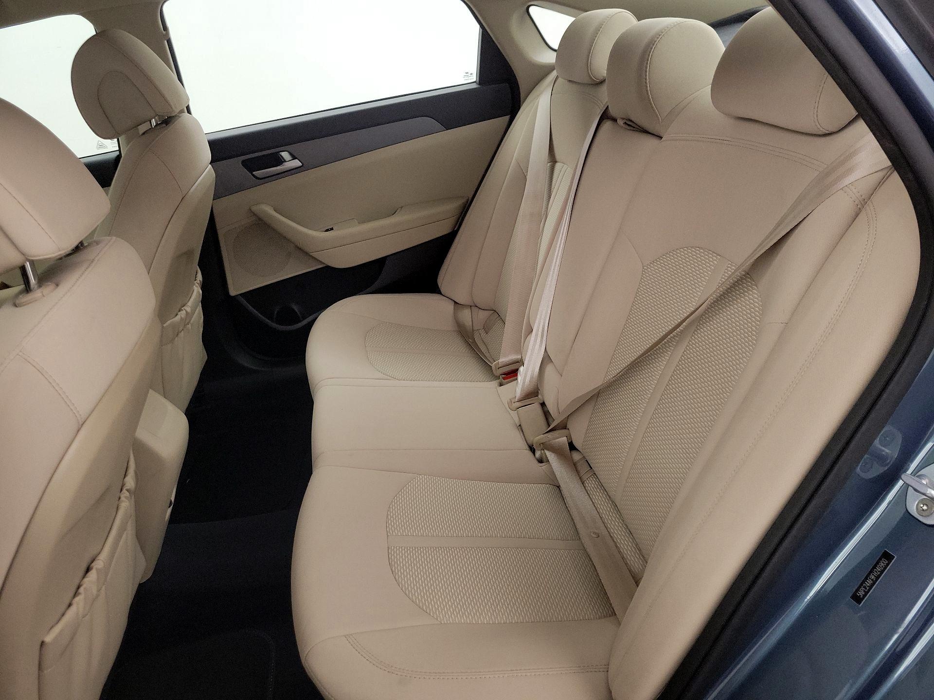 Thumbnail: 2015 Hyundai Sonata - 18