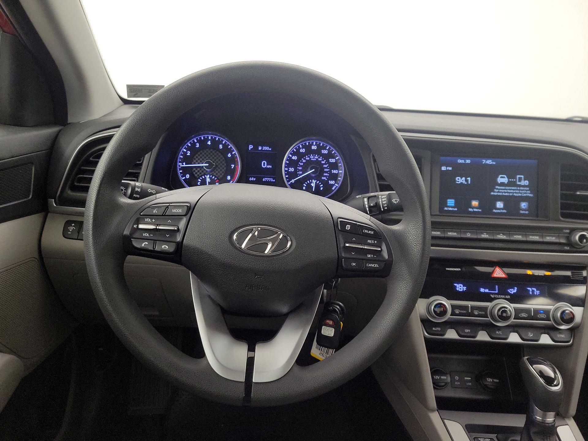 Thumbnail: 2020 Hyundai Elantra - 10