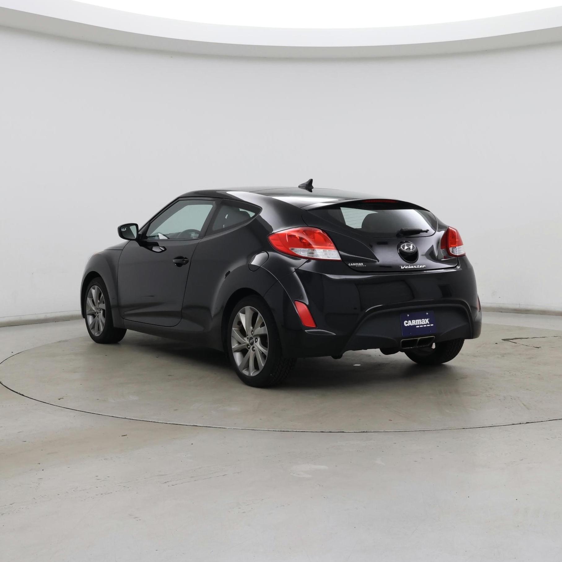 Thumbnail: 2016 Hyundai Veloster - 2