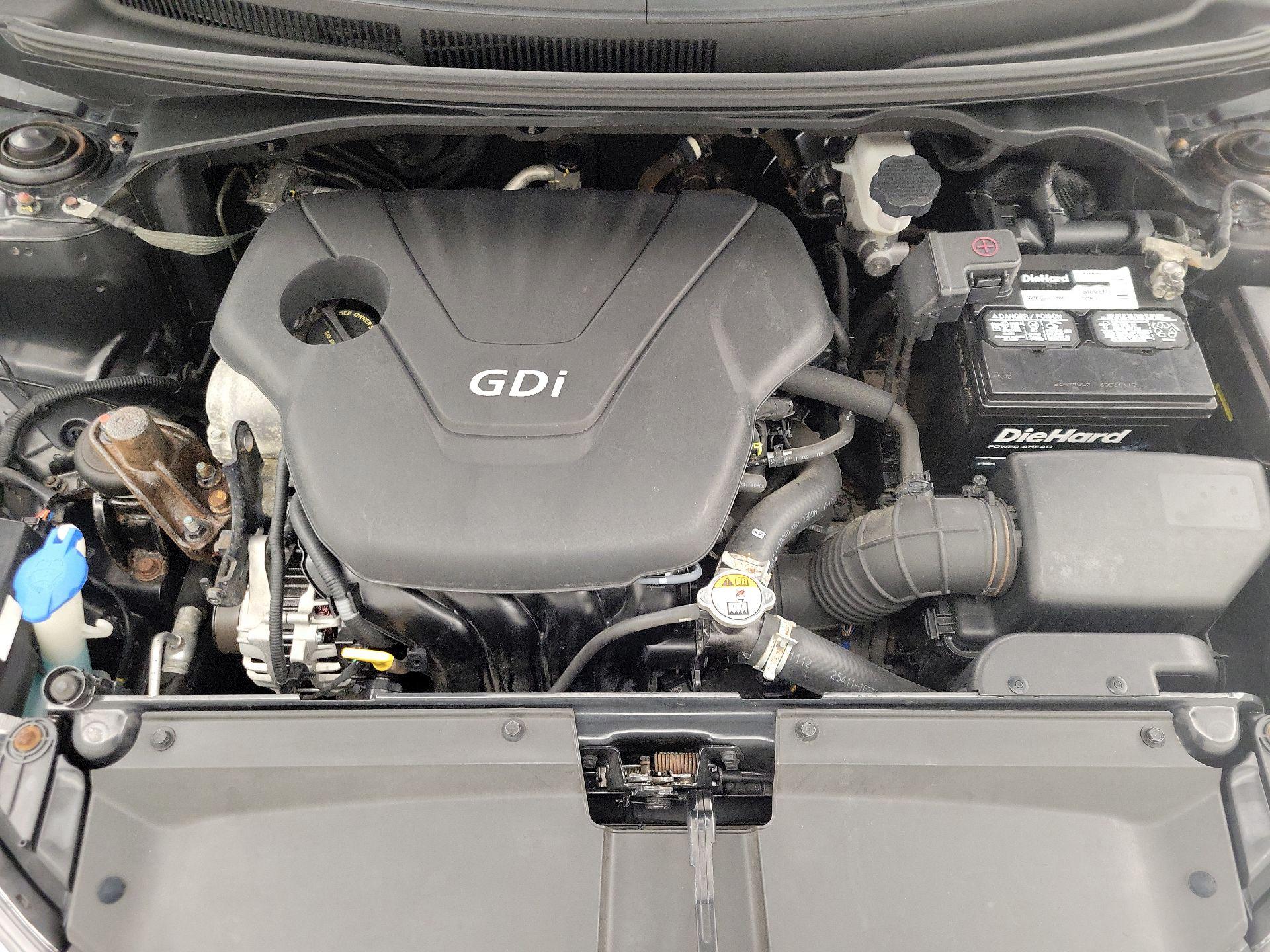 Thumbnail: 2016 Hyundai Veloster - 20