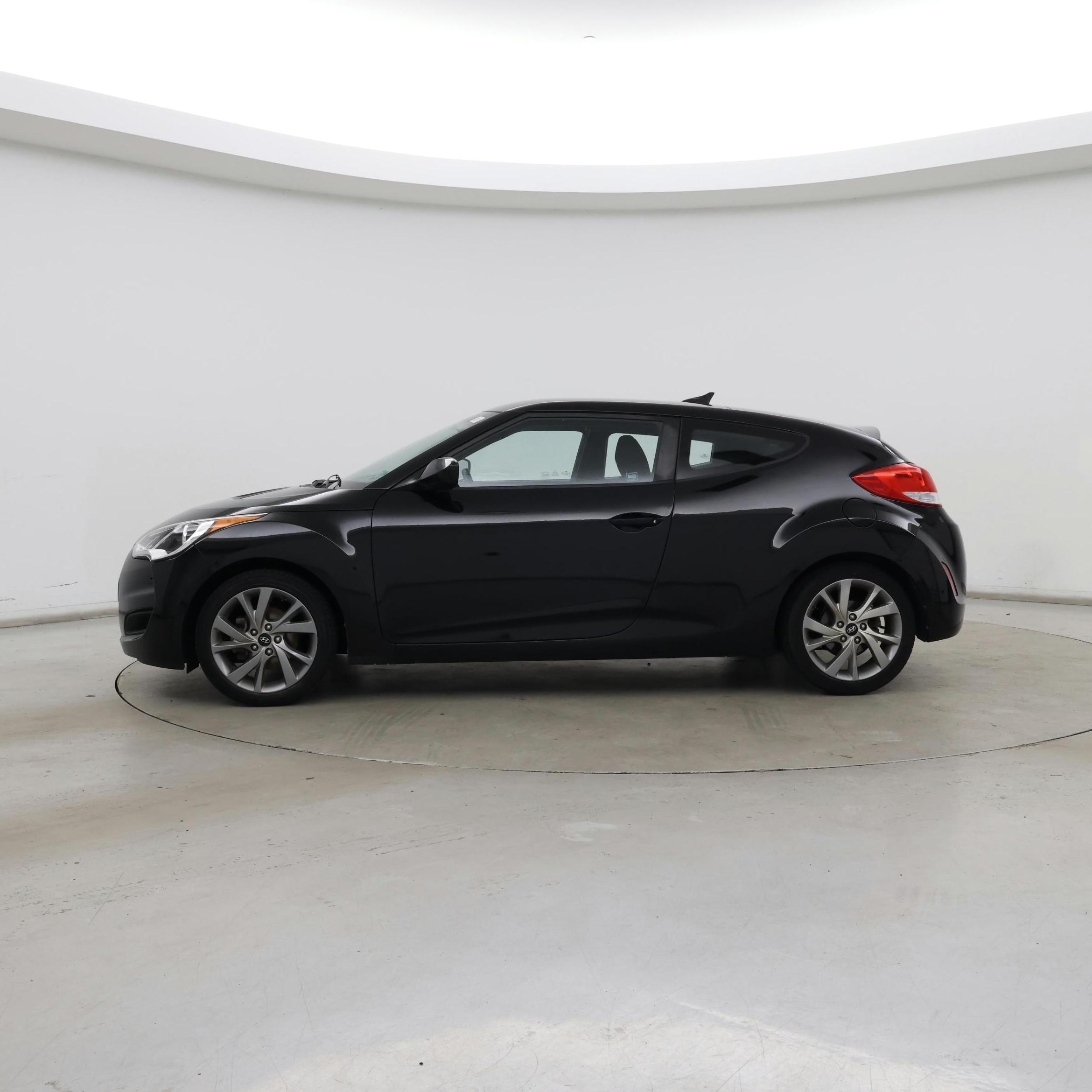 Thumbnail: 2016 Hyundai Veloster - 3
