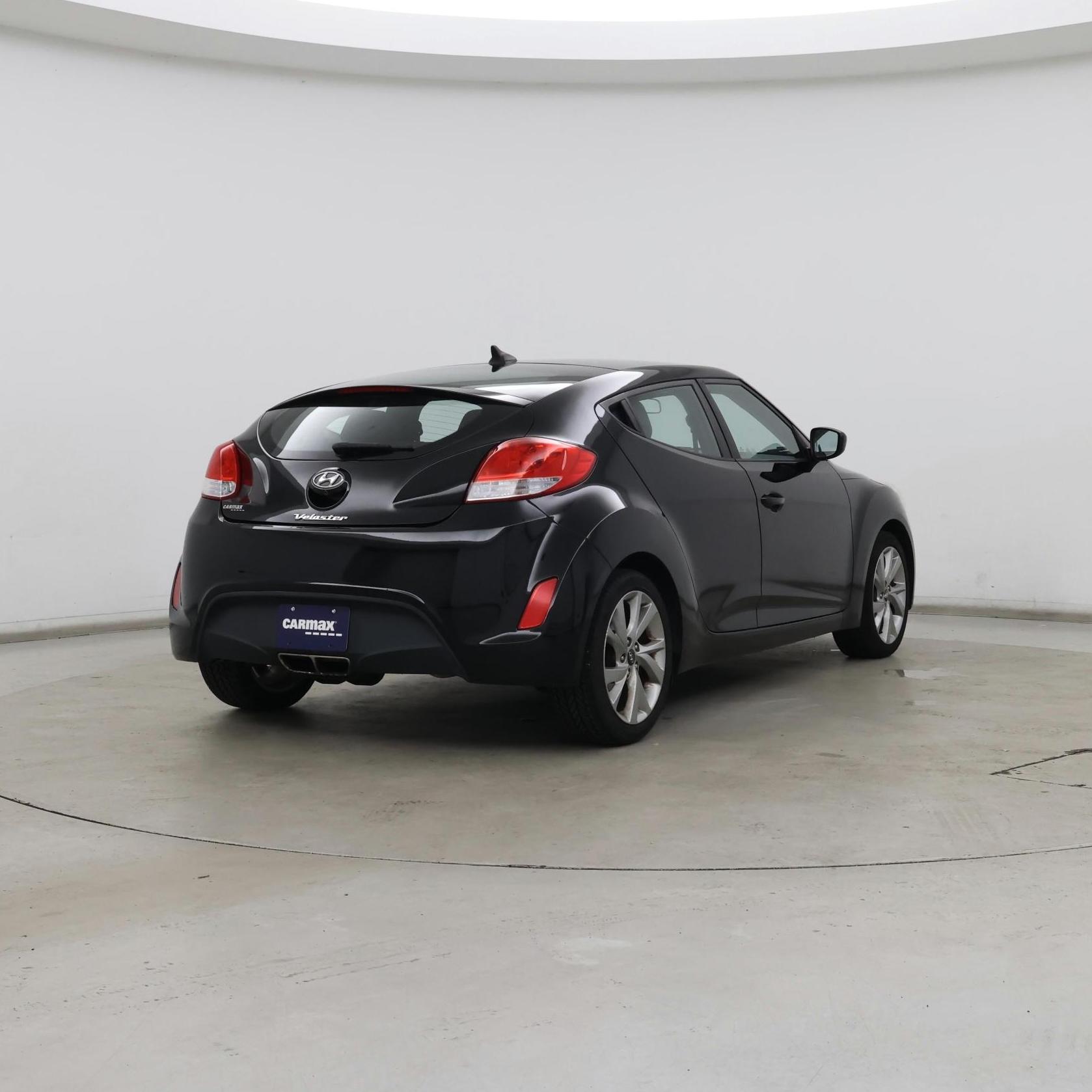 Thumbnail: 2016 Hyundai Veloster - 8