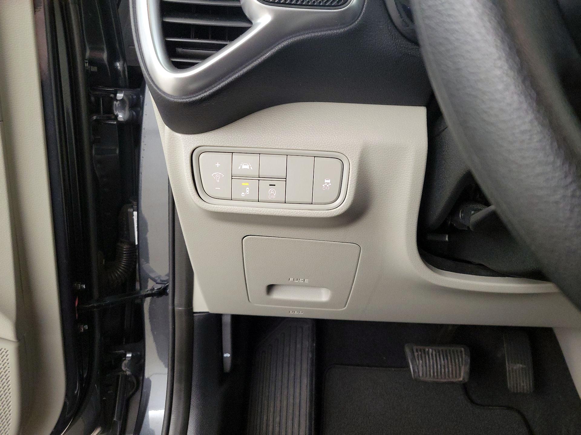 Thumbnail: 2022 Kia Soul - 13