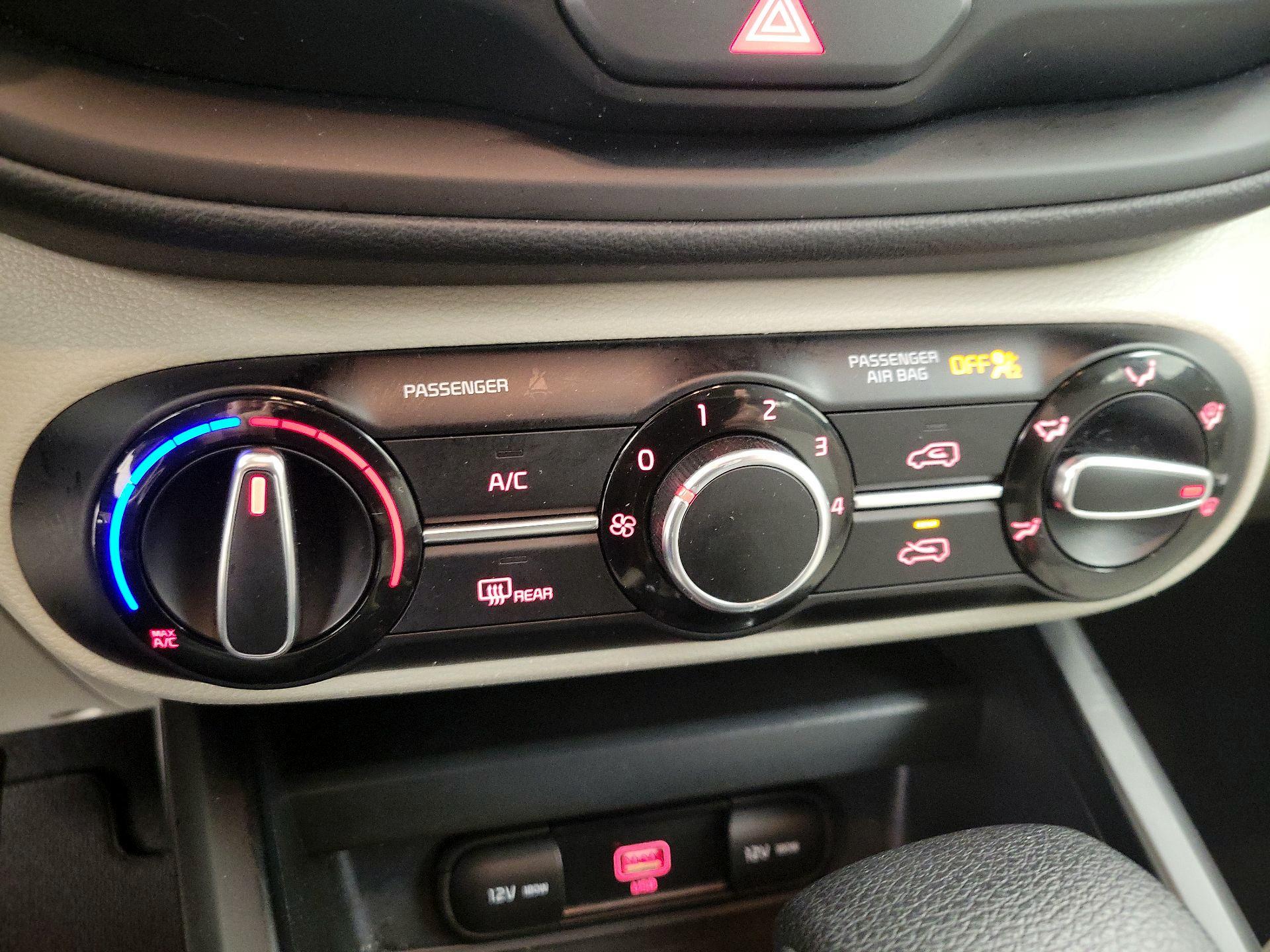 Thumbnail: 2022 Kia Soul - 16