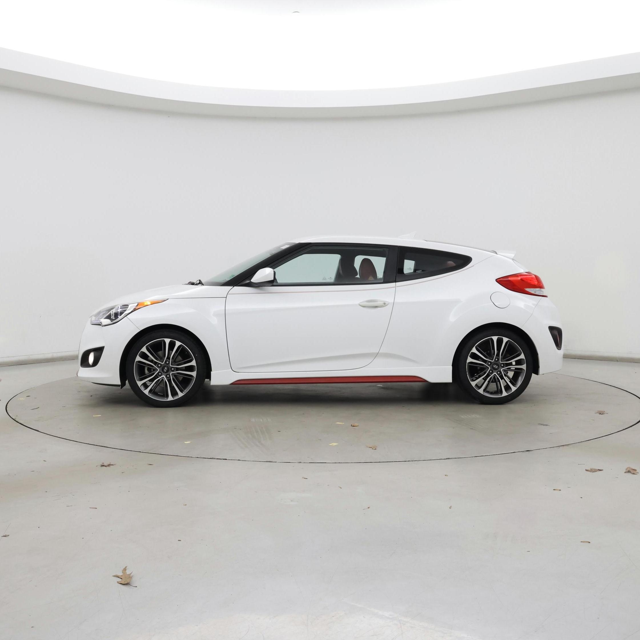 Thumbnail: 2016 Hyundai Veloster - 3