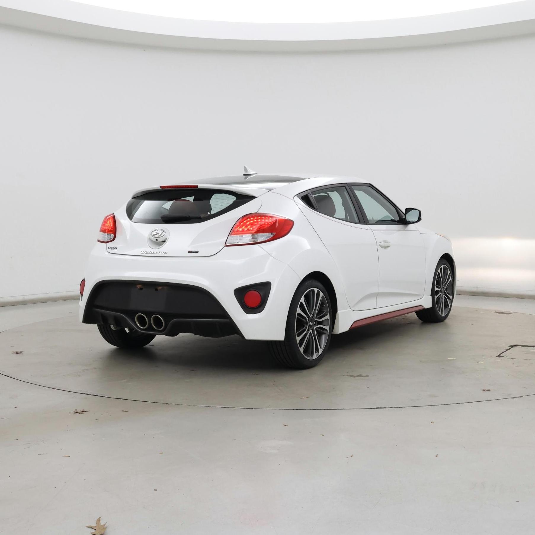 Thumbnail: 2016 Hyundai Veloster - 8